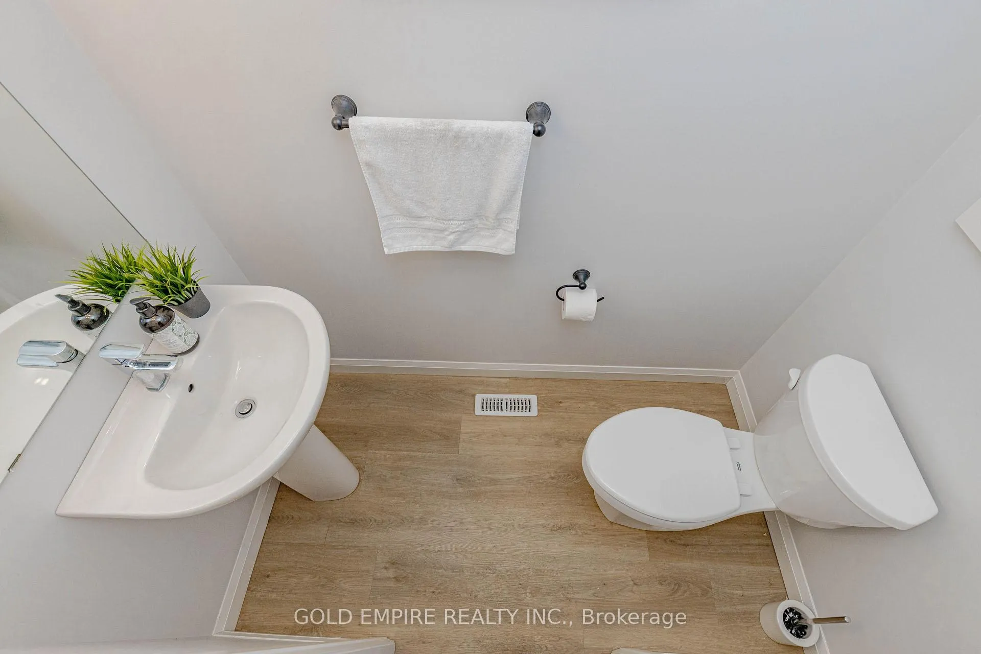 Photo 22 of 87 Stonefield Lane, Middlesex Centre, Ilderton — HOMEH