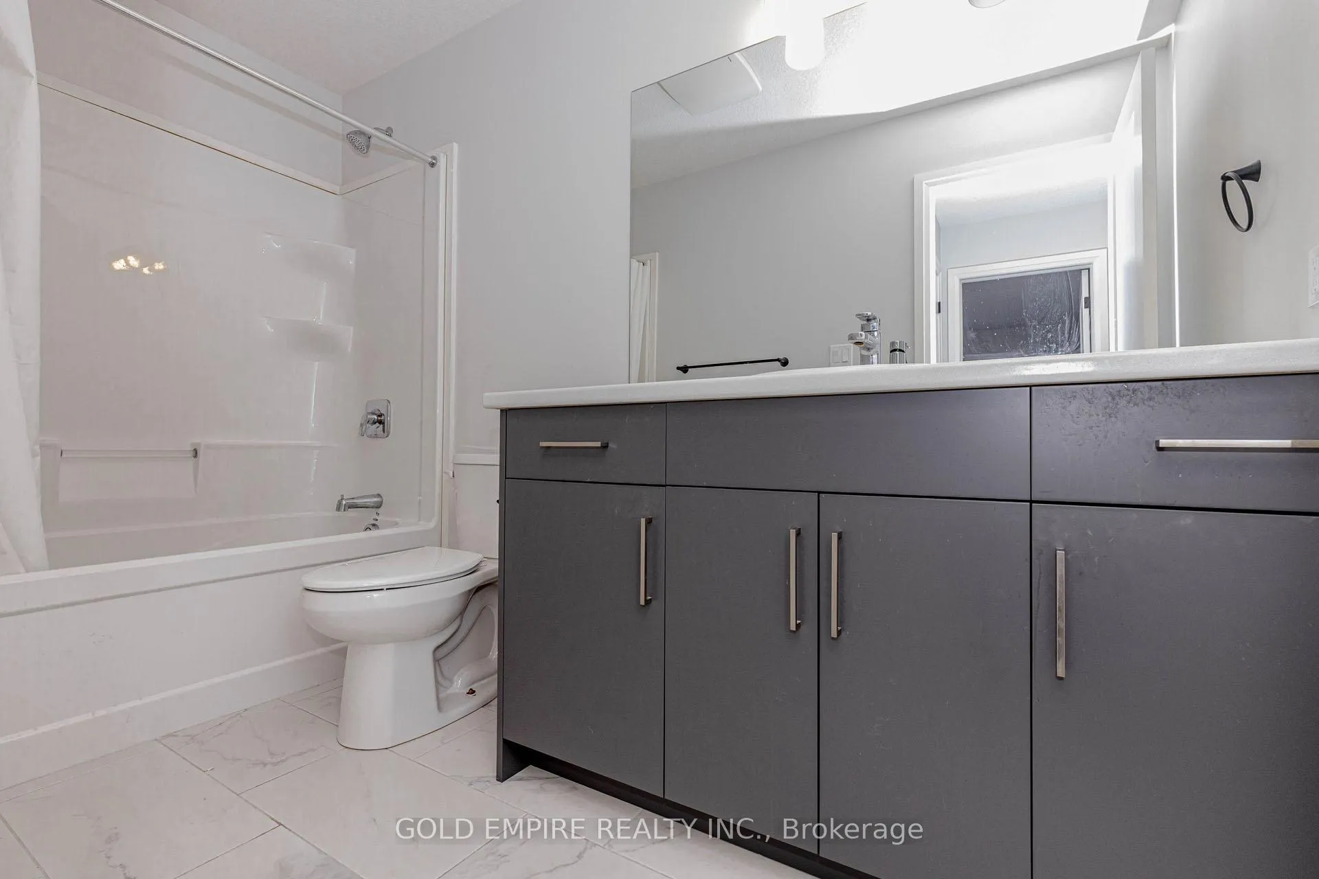 Photo 25 of 87 Stonefield Lane, Middlesex Centre, Ilderton — HOMEH