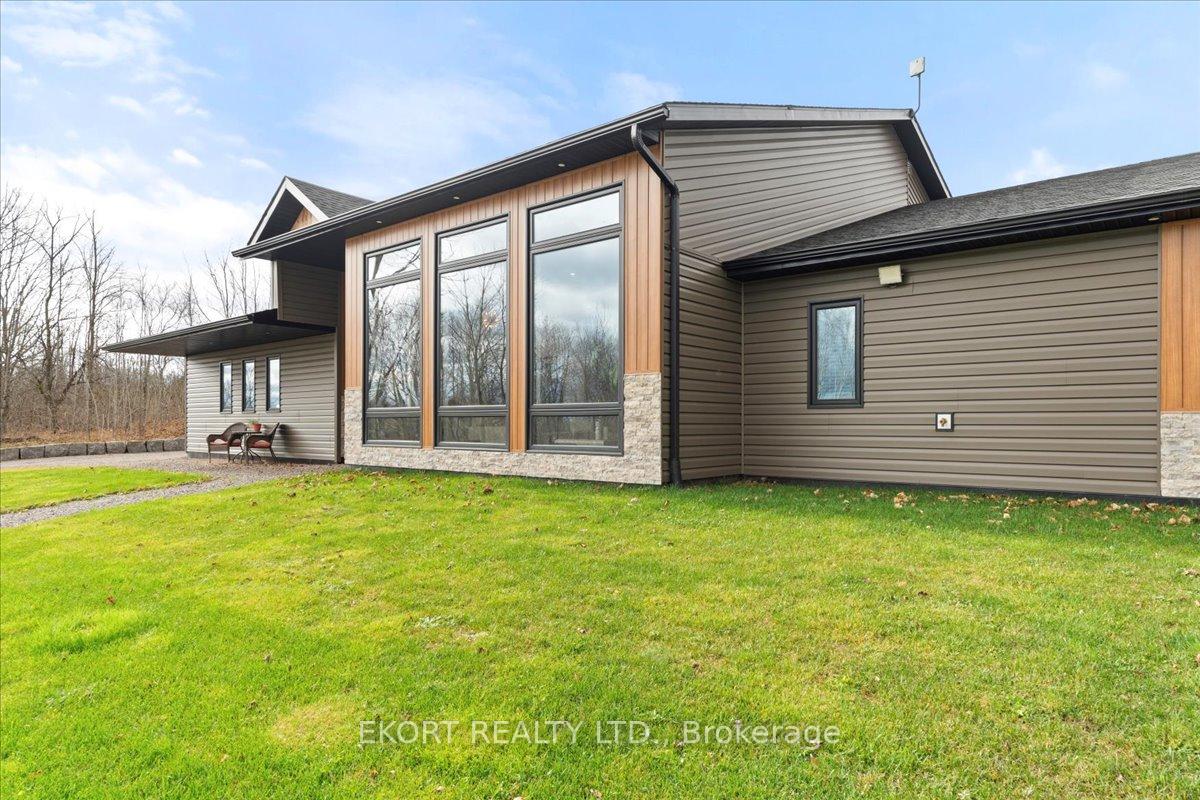 Photo 3 of 2223 Cooper Road, Madoc — HOMEH