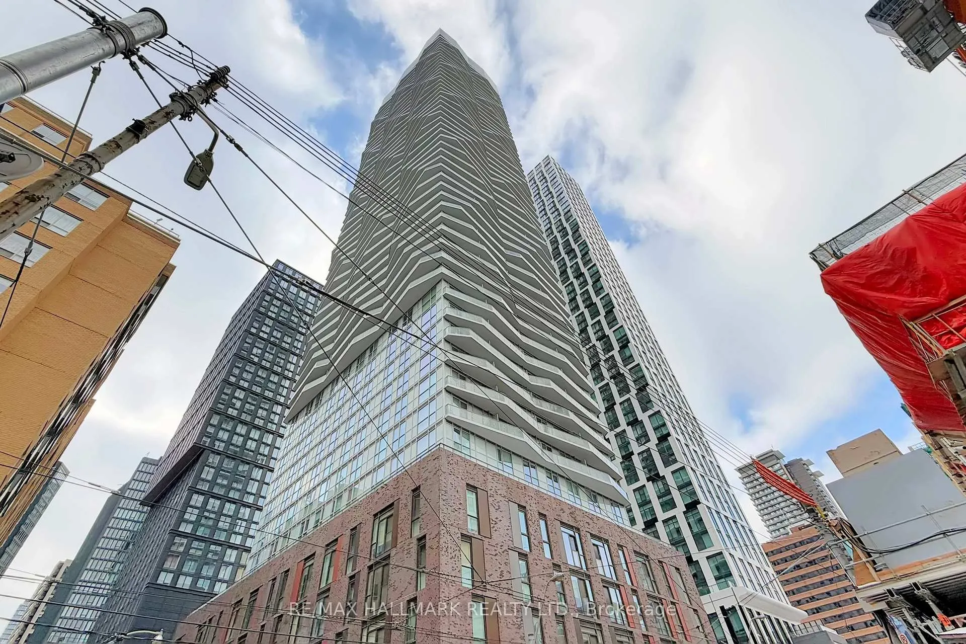 Front of Unit 3303, 100 Dalhousie Street