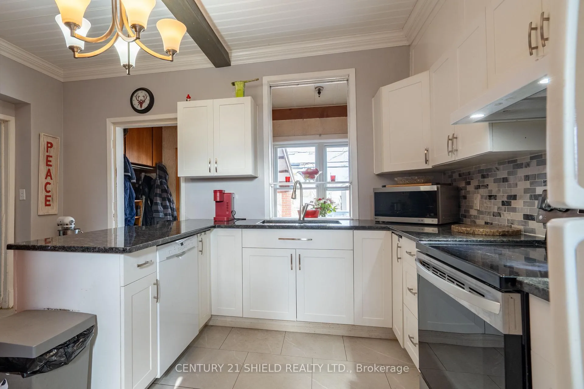 Photo 3 of 274 Bishop Street N, North Glengarry, Alexandria — HOMEH