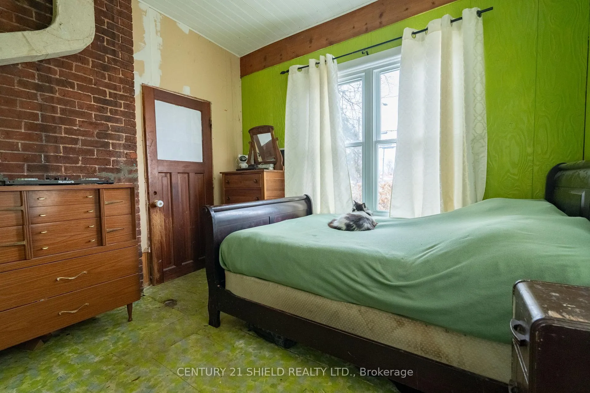 Photo 23 of 274 Bishop Street N, North Glengarry, Alexandria — HOMEH