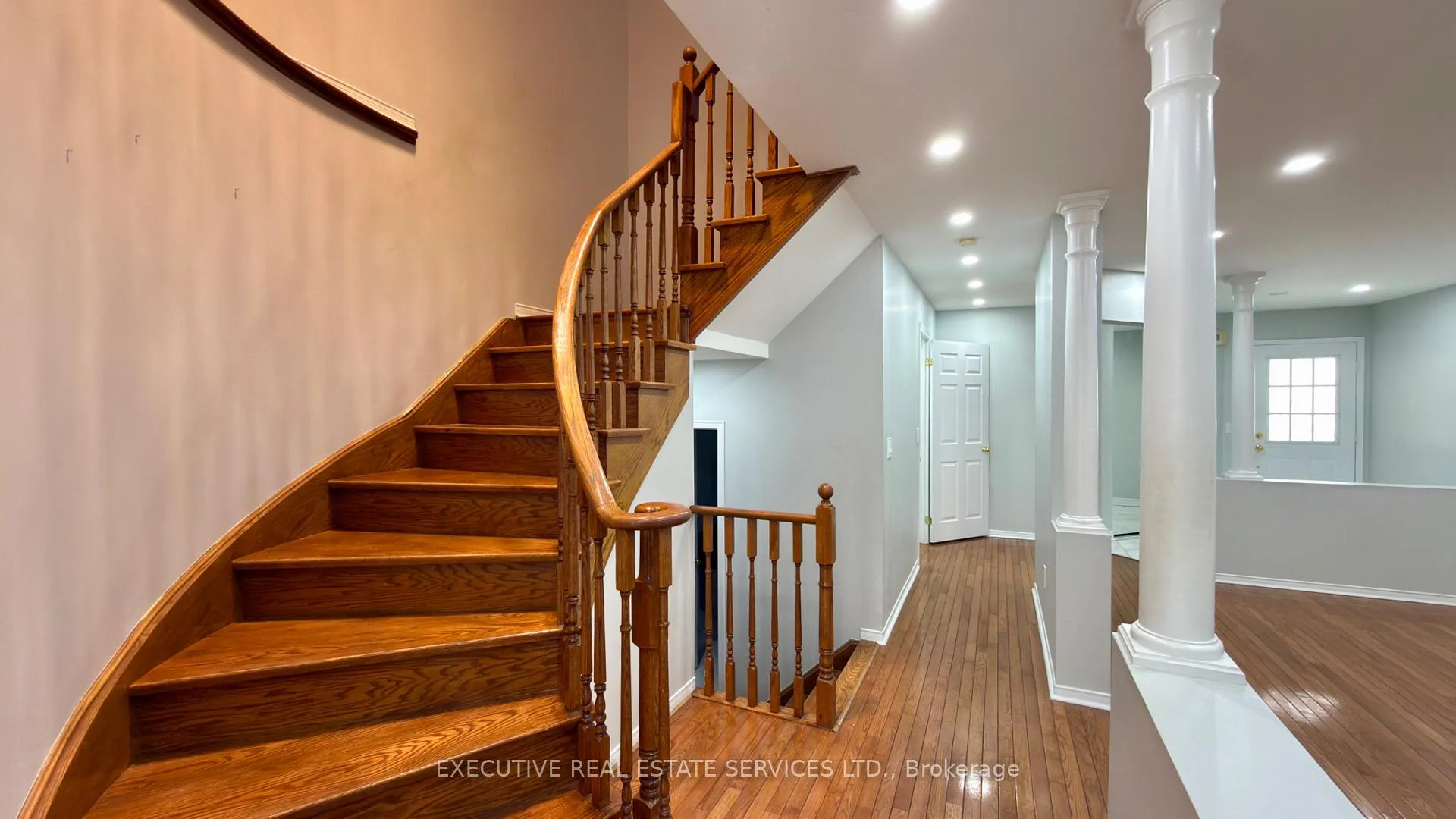 Photo 16 of 5 Condotti Drive, Vaughan, West Woodbridge — HOMEH
