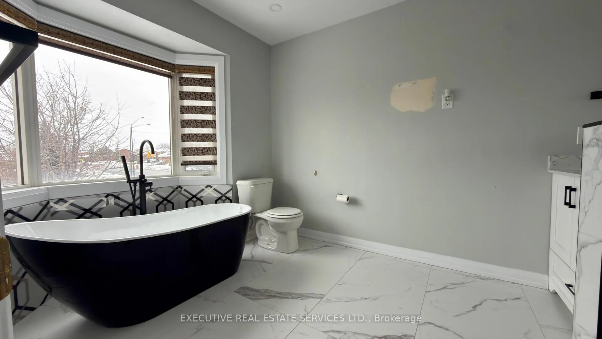 Photo 21 of 5 Condotti Drive, Vaughan, West Woodbridge — HOMEH