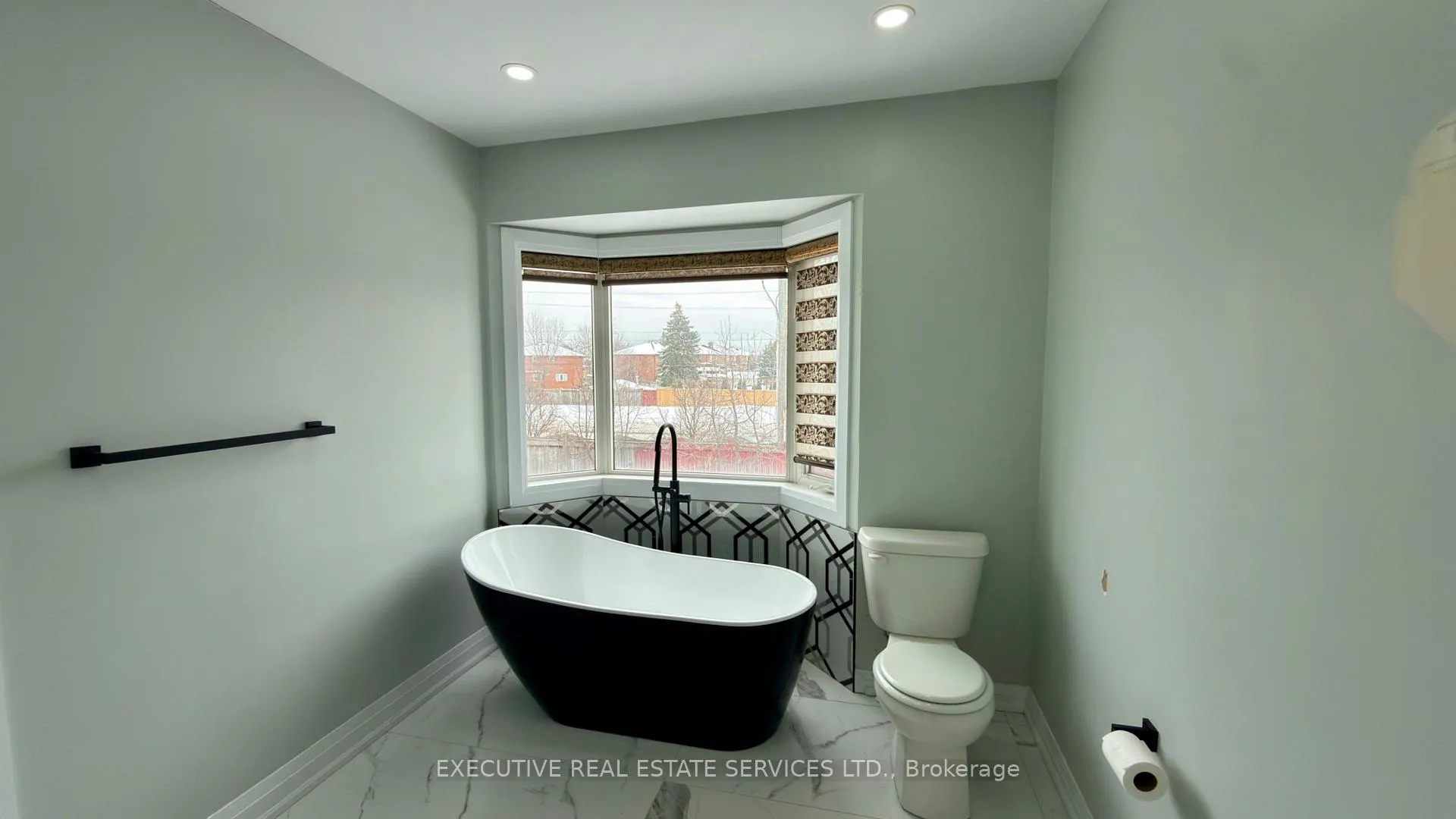 Photo 22 of 5 Condotti Drive, Vaughan, West Woodbridge — HOMEH