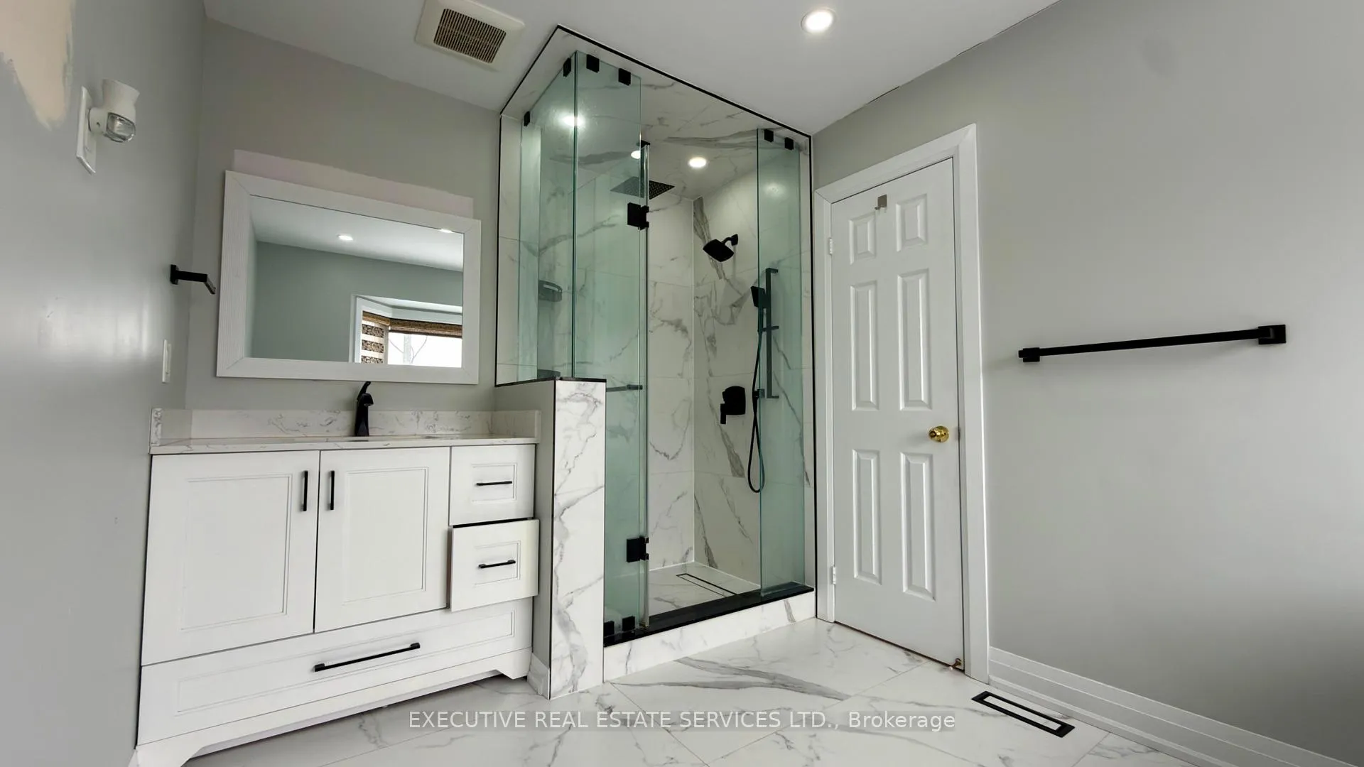 Photo 23 of 5 Condotti Drive, Vaughan, West Woodbridge — HOMEH