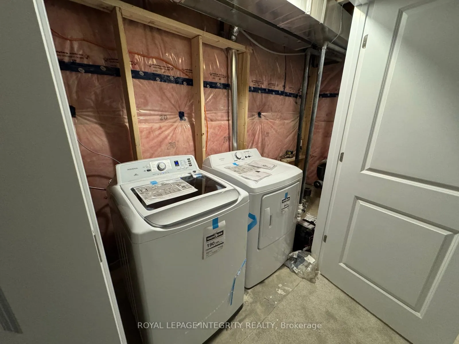 Photo 30 of 957 Seagrave Lane, Ottawa, Btwn Franktown Rd. & Fallowfield Rd. — HOMEH