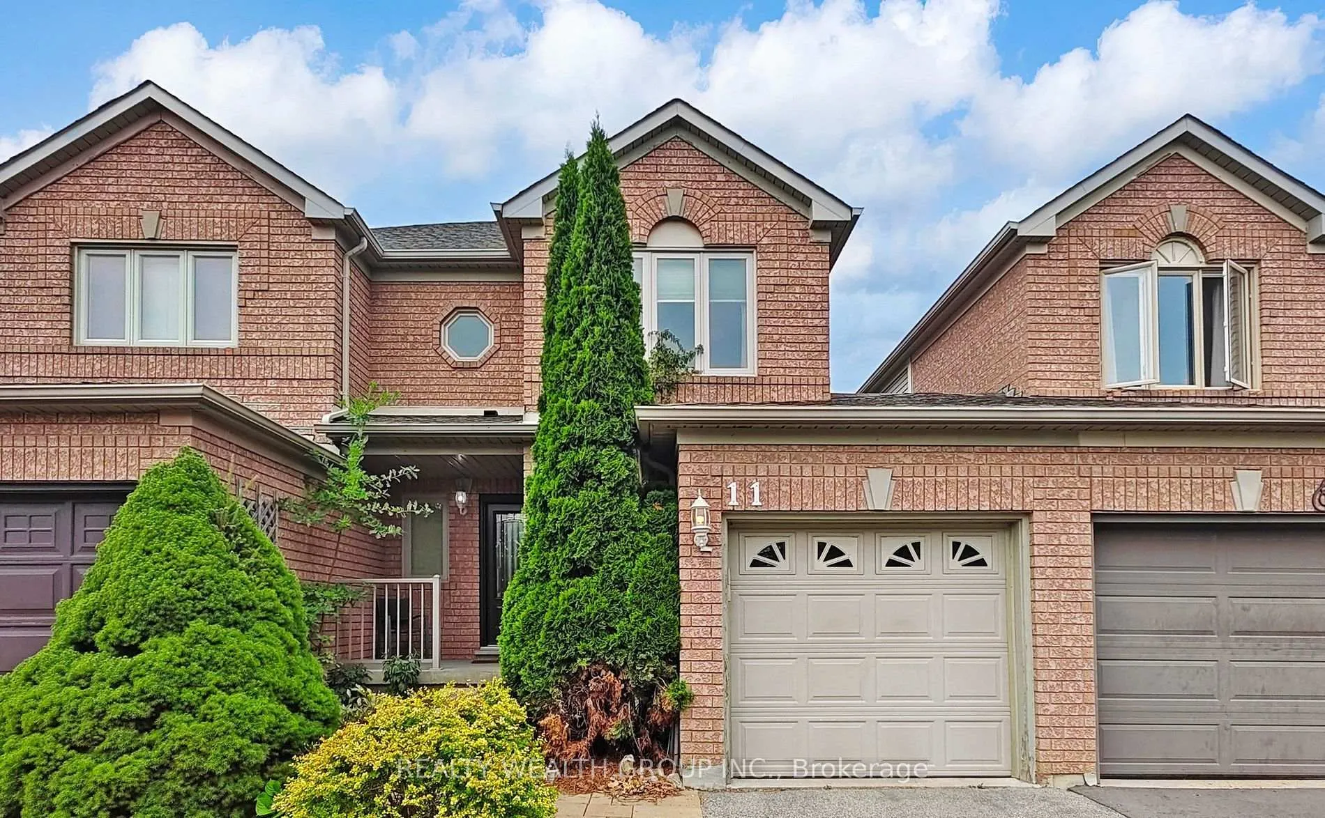 Front of 11 Birchcliffe Drive