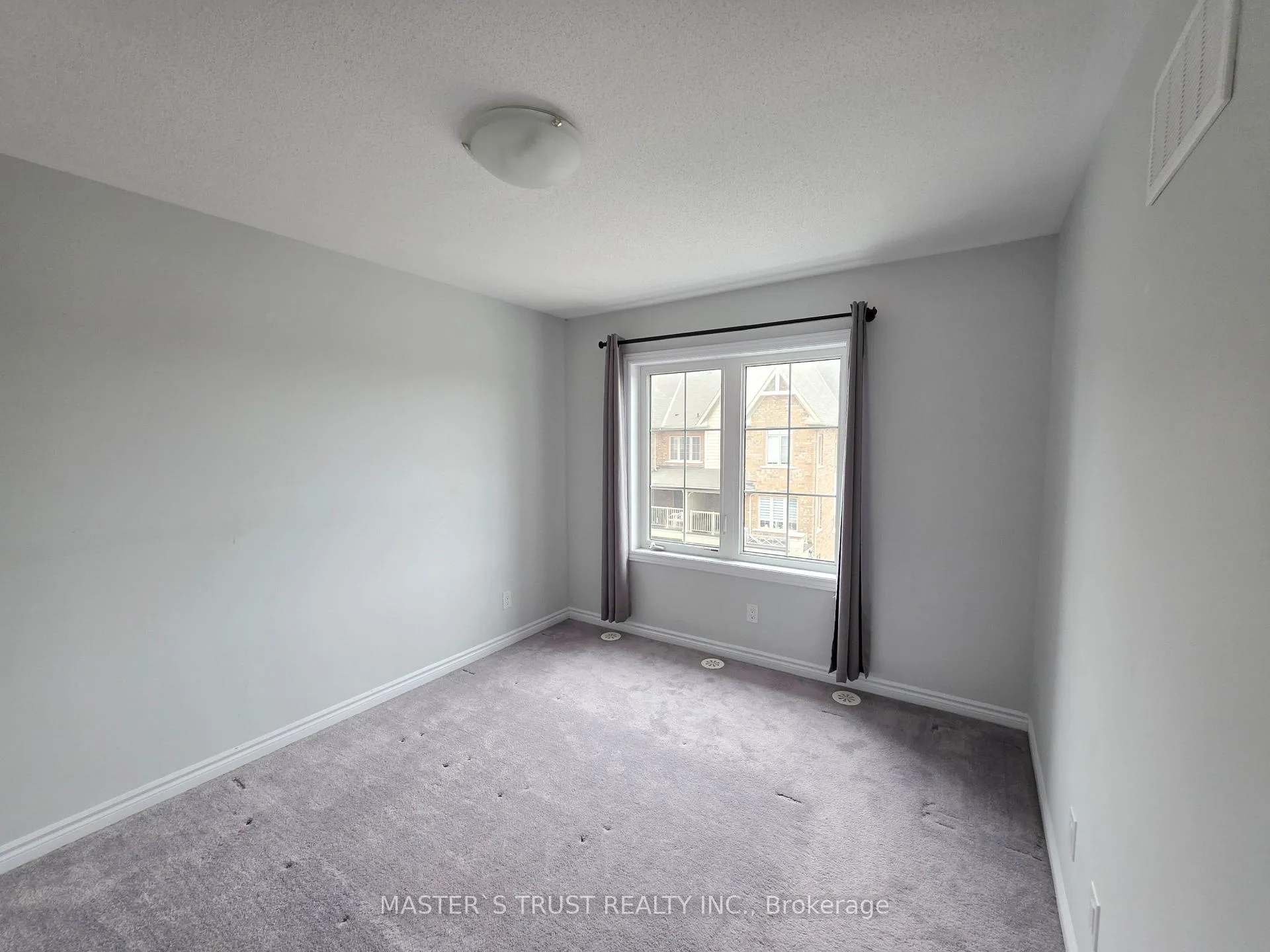 Photo 11 of 26 Mappin Way S, Whitby, Rolling Acres — HOMEH