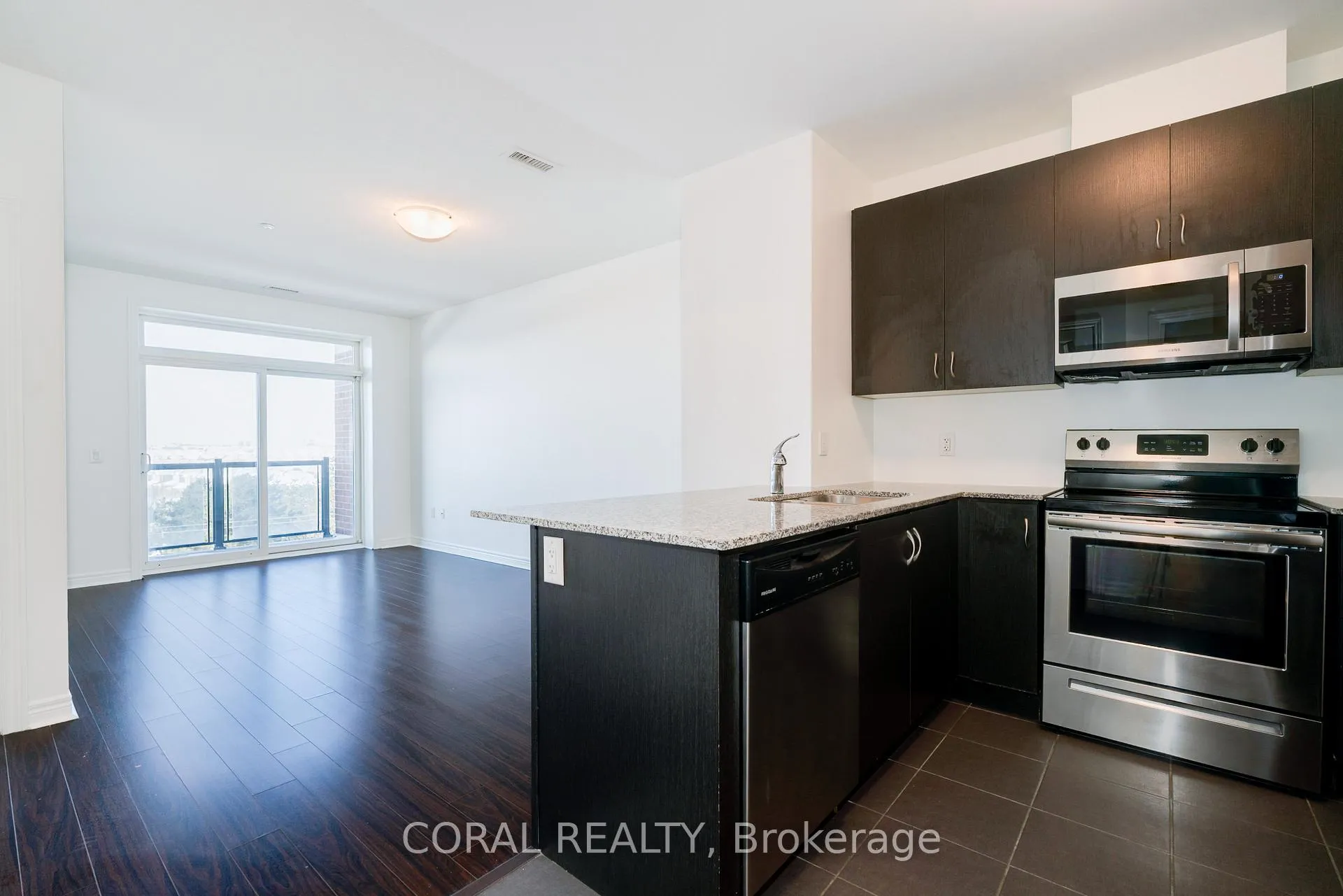 Photo 9 of Unit 624, 7325 Markham Road, Markham, Cedarwood — HOMEH