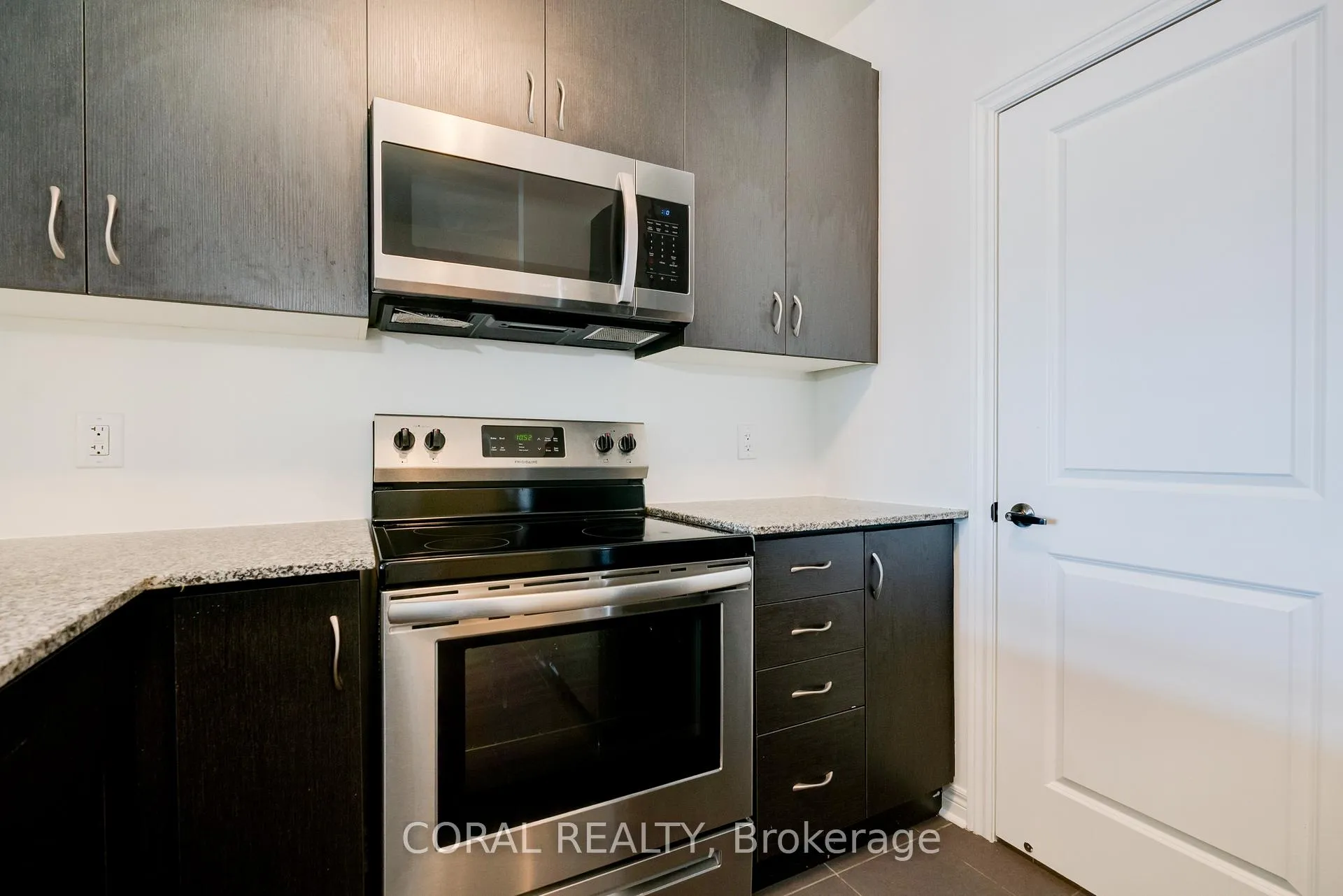 Photo 11 of Unit 624, 7325 Markham Road, Markham, Cedarwood — HOMEH