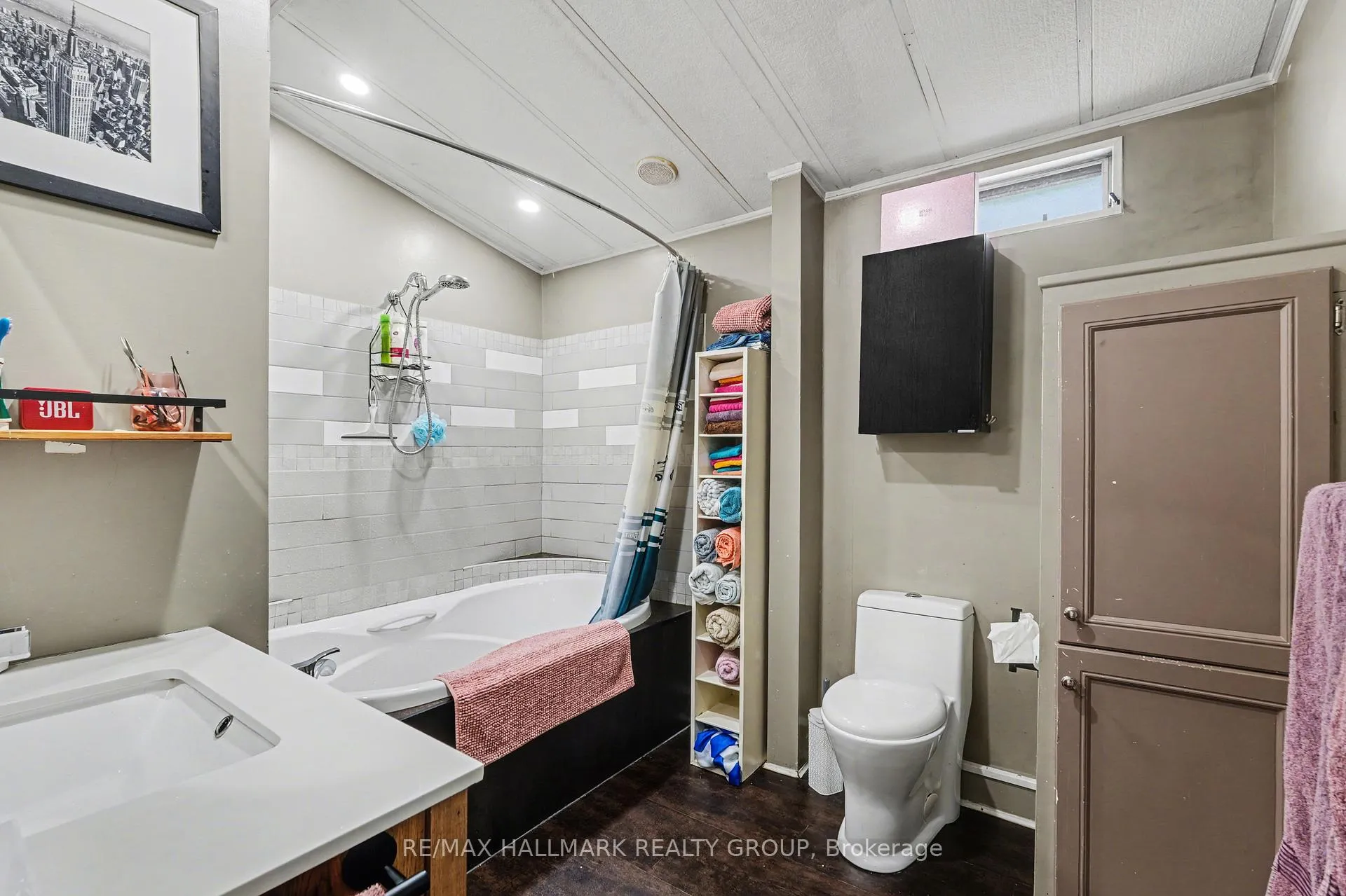 Photo 17 of 5 Strickland Private, Ottawa, Remainder of Stittsville & Area — HOMEH