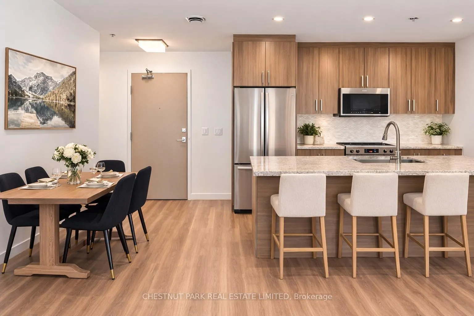 Photo 6 of Unit 15, 467 Charlton Avenue E, Hamilton, Stinson — HOMEH