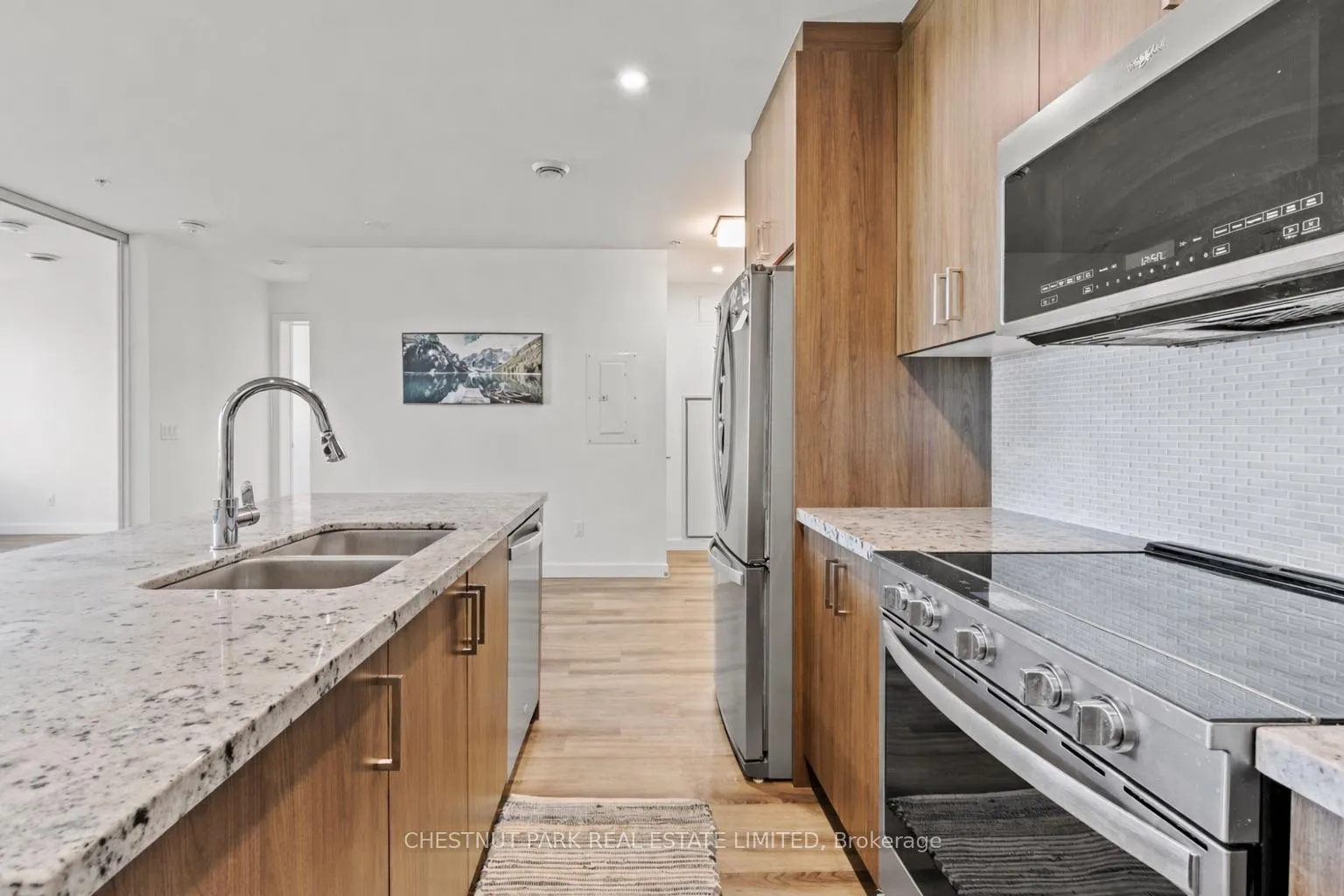Photo 8 of Unit 15, 467 Charlton Avenue E, Hamilton, Stinson — HOMEH