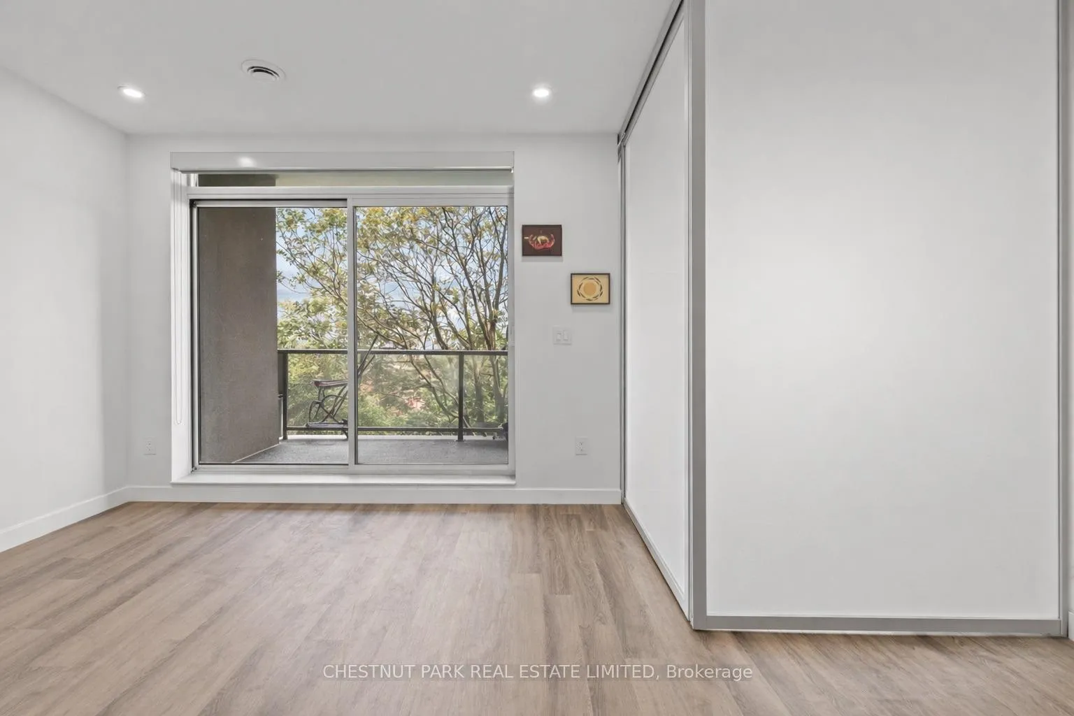 Photo 11 of Unit 15, 467 Charlton Avenue E, Hamilton, Stinson — HOMEH