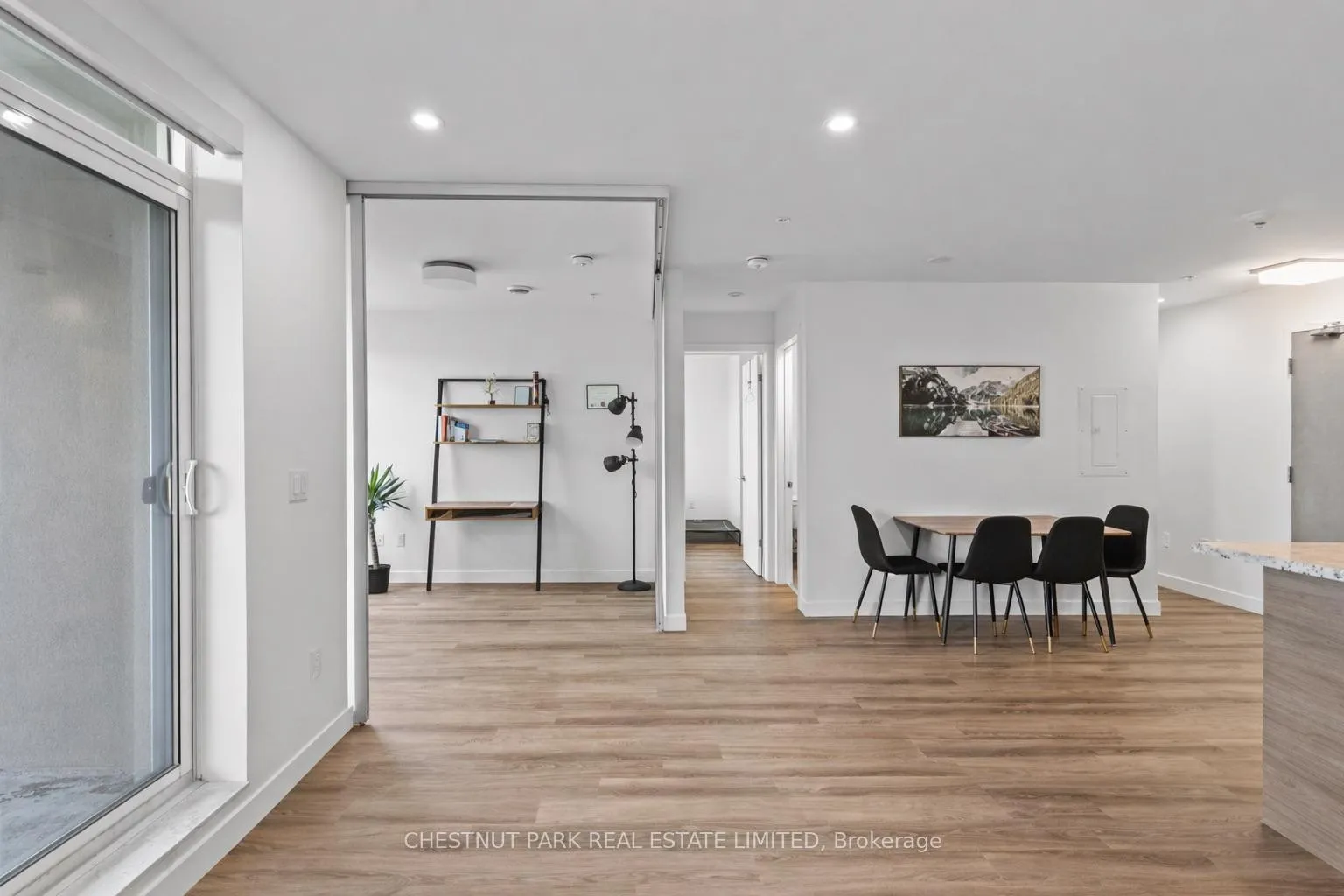 Photo 14 of Unit 15, 467 Charlton Avenue E, Hamilton, Stinson — HOMEH