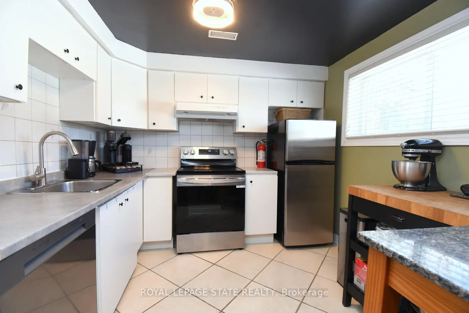 Photo 28 of 158 Clifton Downs Road, Hamilton, Gilbert — HOMEH