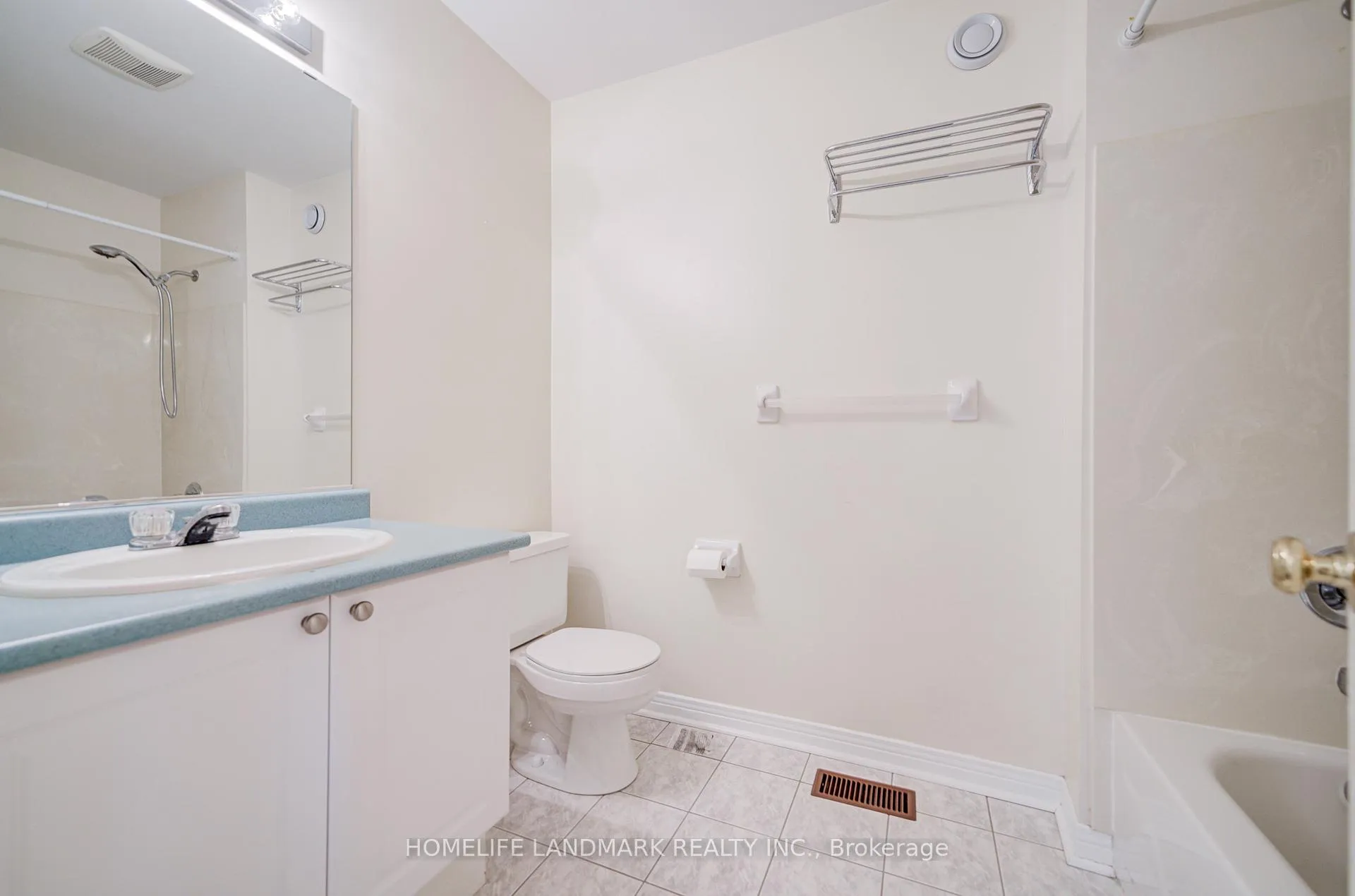 Photo 25 of 117 Halterwood Circle, Markham, Markville — HOMEH