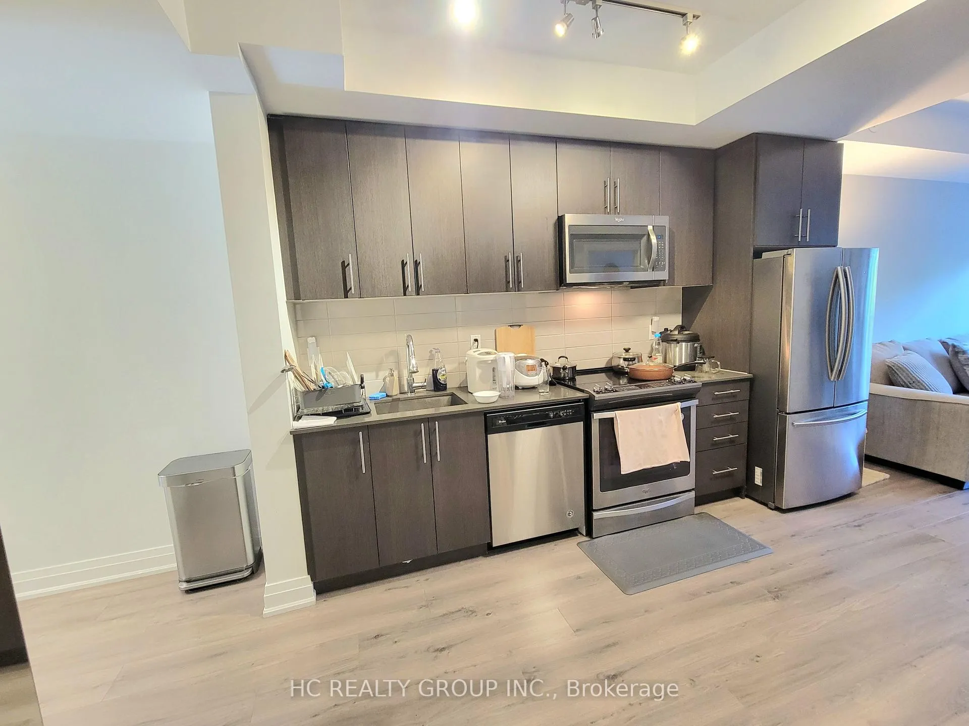 Photo 2 of Unit 38, 780 Sheppard Avenue E, North York, Bayview Village — HOMEH
