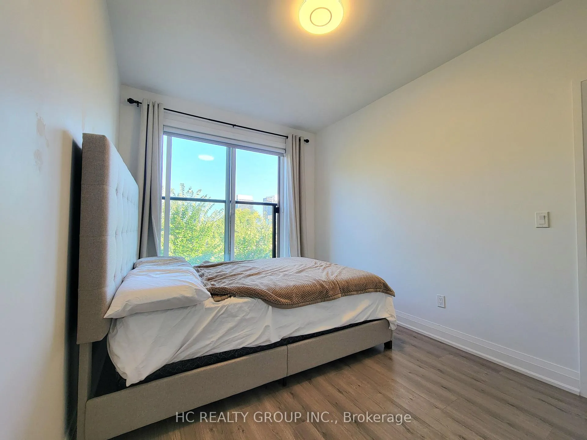 Photo 7 of Unit 38, 780 Sheppard Avenue E, North York, Bayview Village — HOMEH