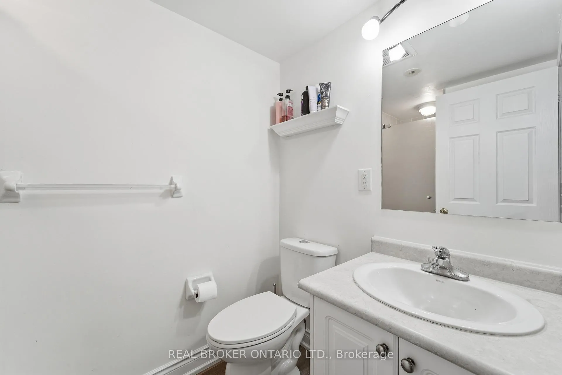 Photo 16 of Unit 92, 37 Four Winds Drive, North York, York University Heights — HOMEH