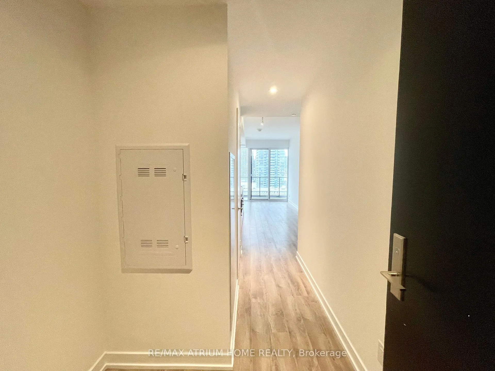 Photo 2 of Unit 2622, 20 Edward Street, Toronto, Bay Street Corridor — HOMEH