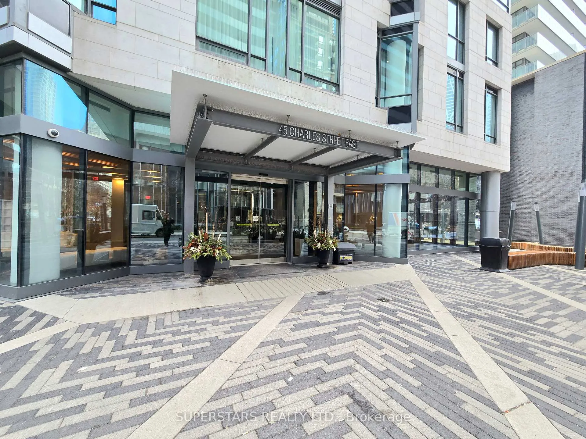 Photo 3 of Unit 1008, 45 Charles Street, Toronto, Church-Yonge Corridor — HOMEH