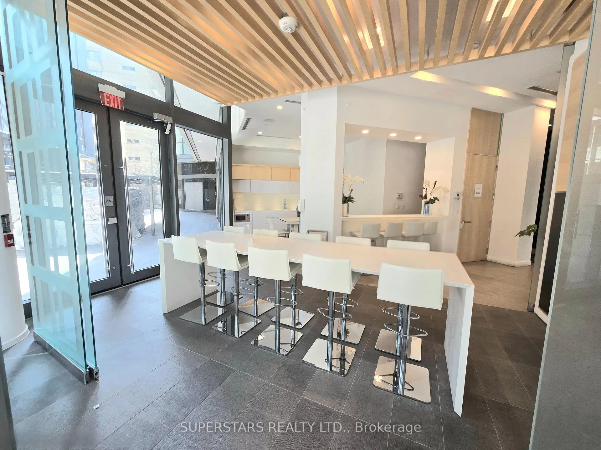 Photo 6 of Unit 1008, 45 Charles Street, Toronto, Church-Yonge Corridor — HOMEH
