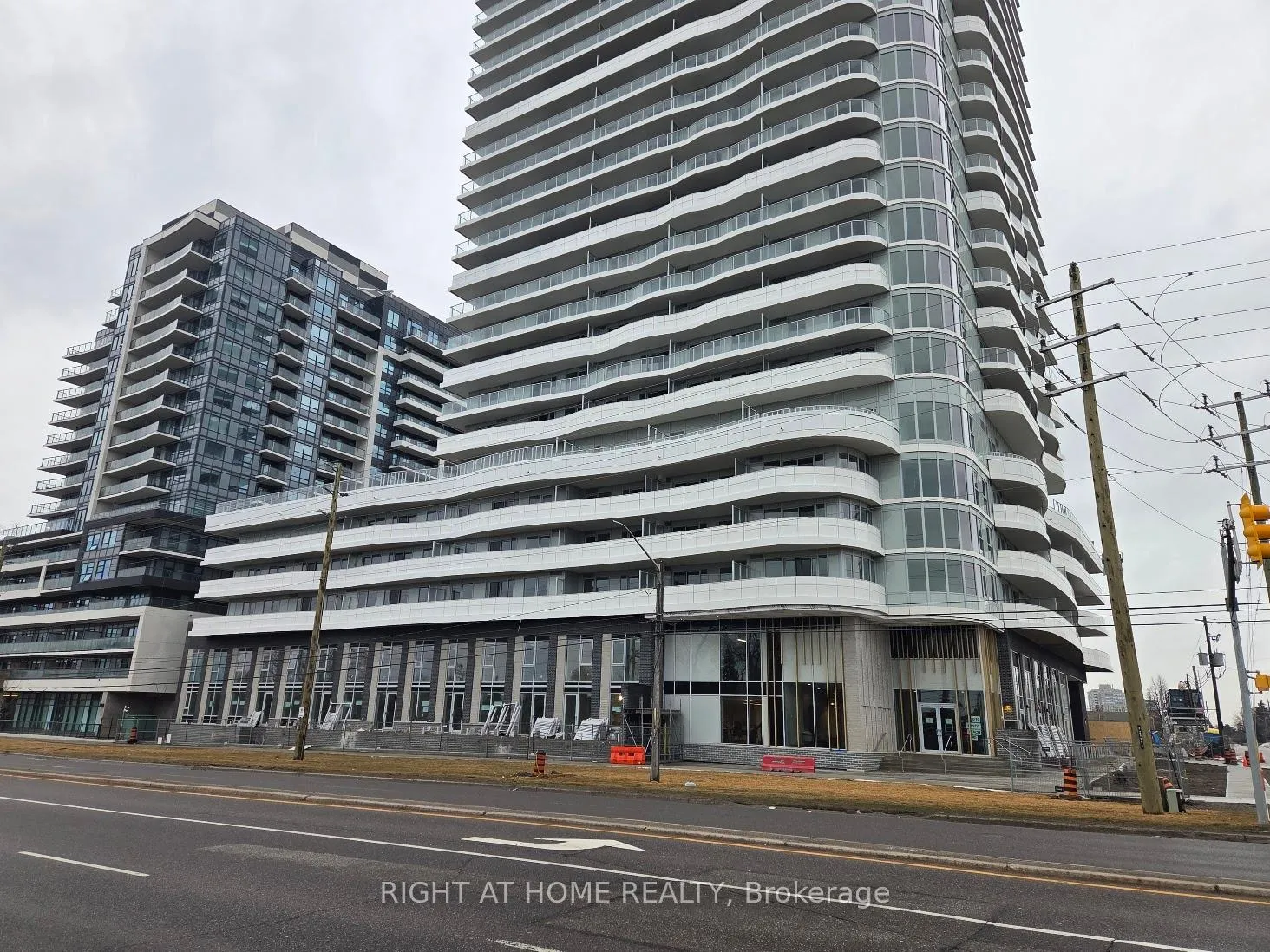 Photo 3 of Unit 216, 1010 Sandy Beach Road, Pickering, Bay Ridges — HOMEH