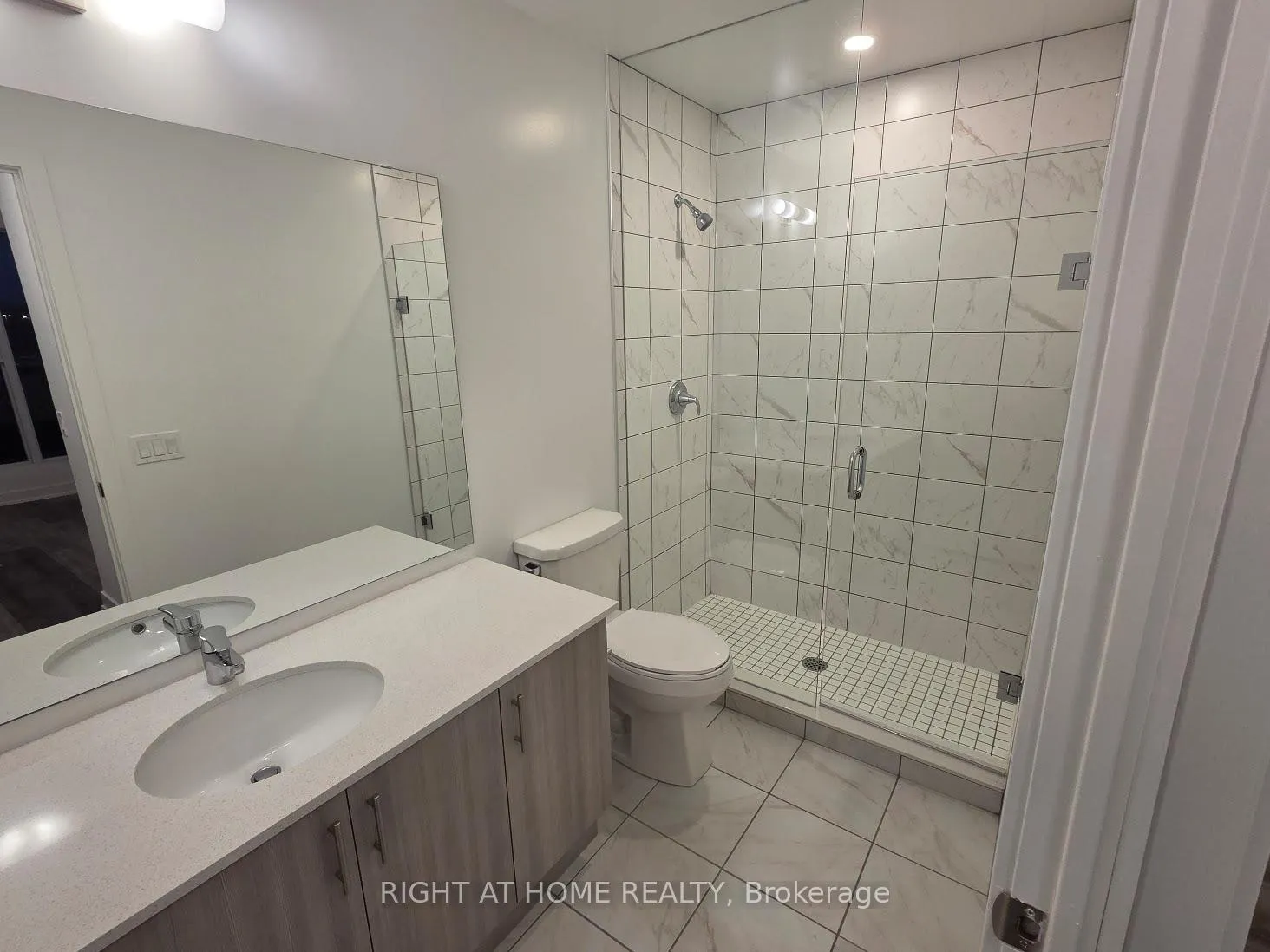 Photo 13 of Unit 216, 1010 Sandy Beach Road, Pickering, Bay Ridges — HOMEH