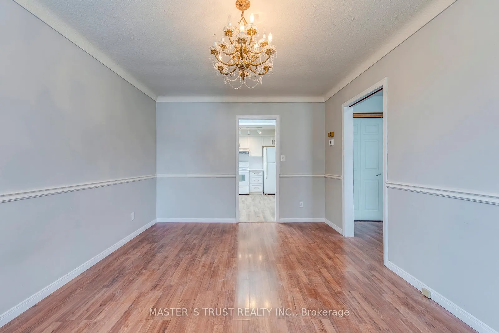 Photo 8 of 9 Bayshore Crescent, St. Catharines, Lakeshore — HOMEH