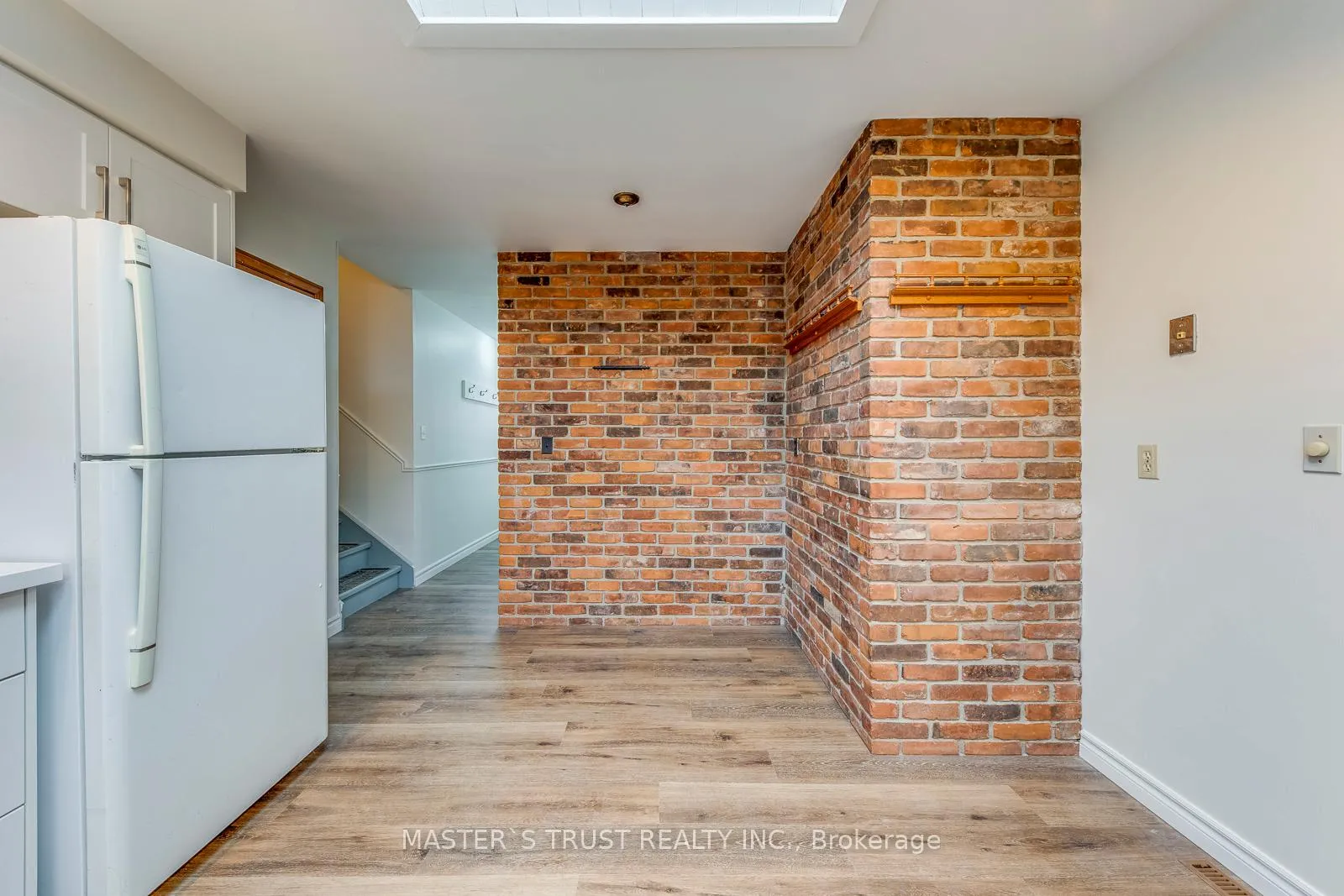 Photo 14 of 9 Bayshore Crescent, St. Catharines, Lakeshore — HOMEH