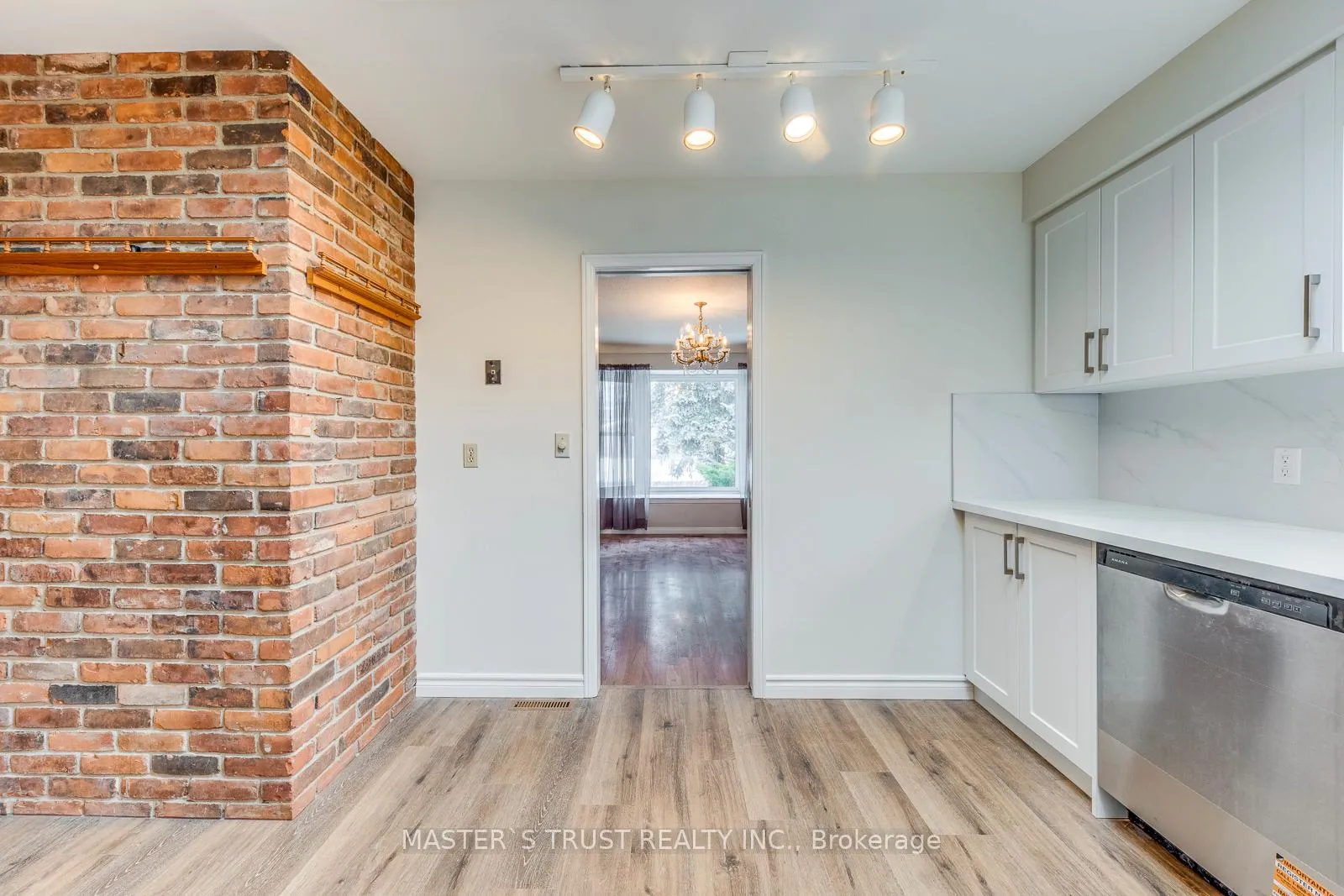 Photo 16 of 9 Bayshore Crescent, St. Catharines, Lakeshore — HOMEH