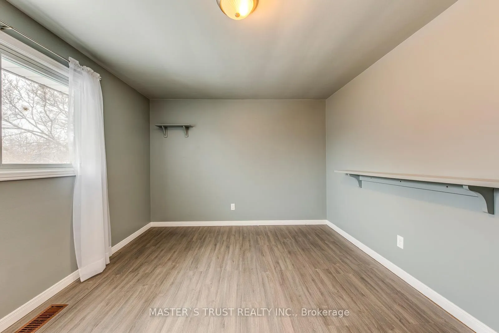 Photo 24 of 9 Bayshore Crescent, St. Catharines, Lakeshore — HOMEH