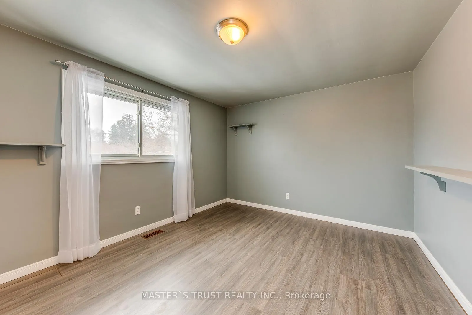 Photo 25 of 9 Bayshore Crescent, St. Catharines, Lakeshore — HOMEH