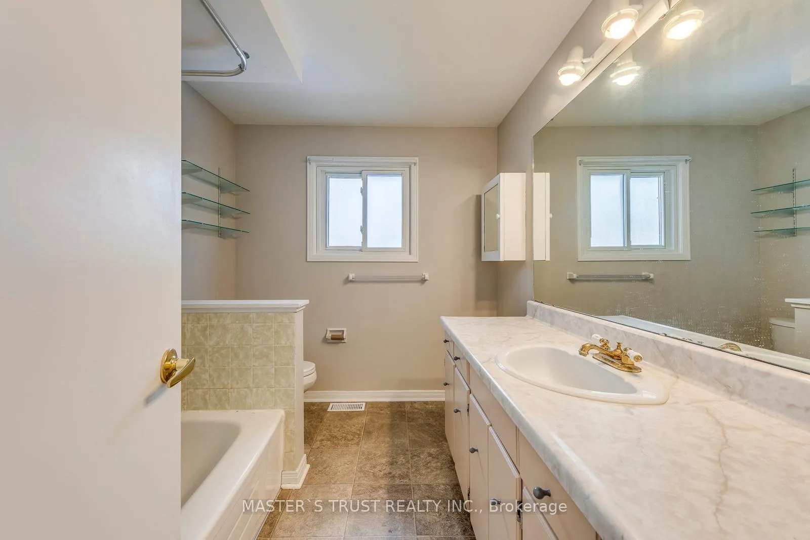 Photo 30 of 9 Bayshore Crescent, St. Catharines, Lakeshore — HOMEH