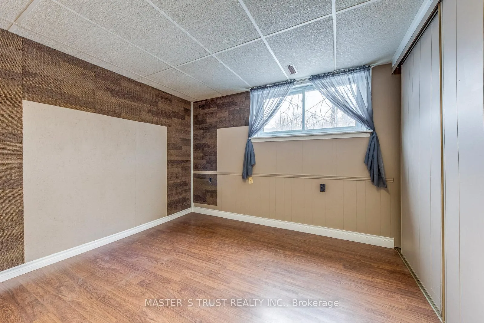 Photo 35 of 9 Bayshore Crescent, St. Catharines, Lakeshore — HOMEH