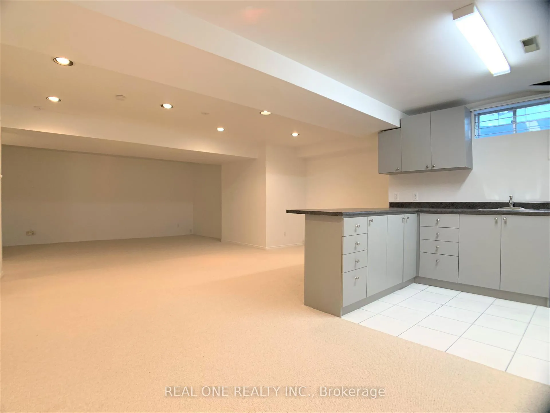 Photo 26 of 433 Mullen Drive, Vaughan, Brownridge — HOMEH