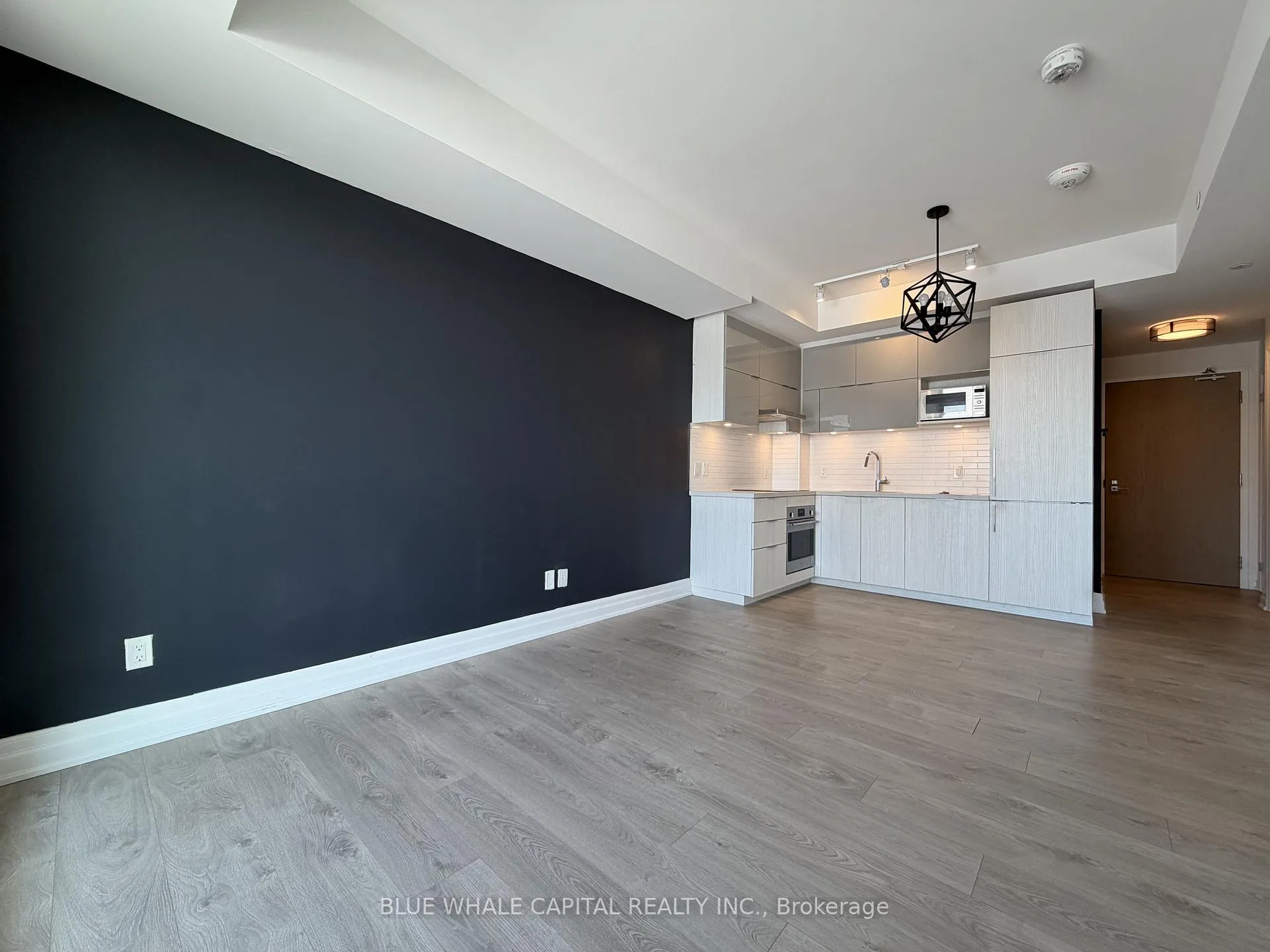 Photo 10 of Unit 818, 10 Rouge Valley Drive W, Markham, Unionville — HOMEH
