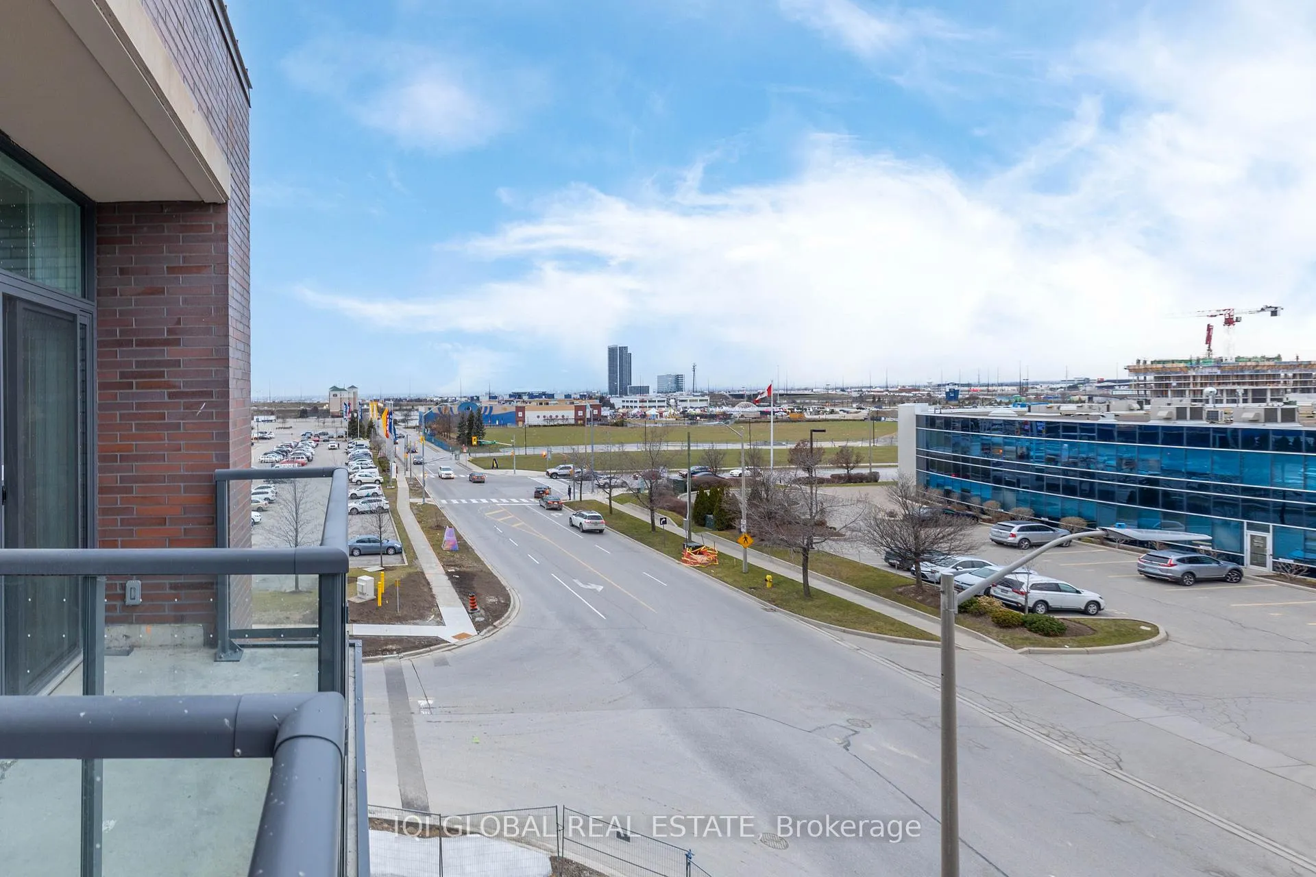 Photo 18 of Unit 312, 10 Honeycrisp Crescent, Vaughan, Vaughan Corporate Centre — HOMEH