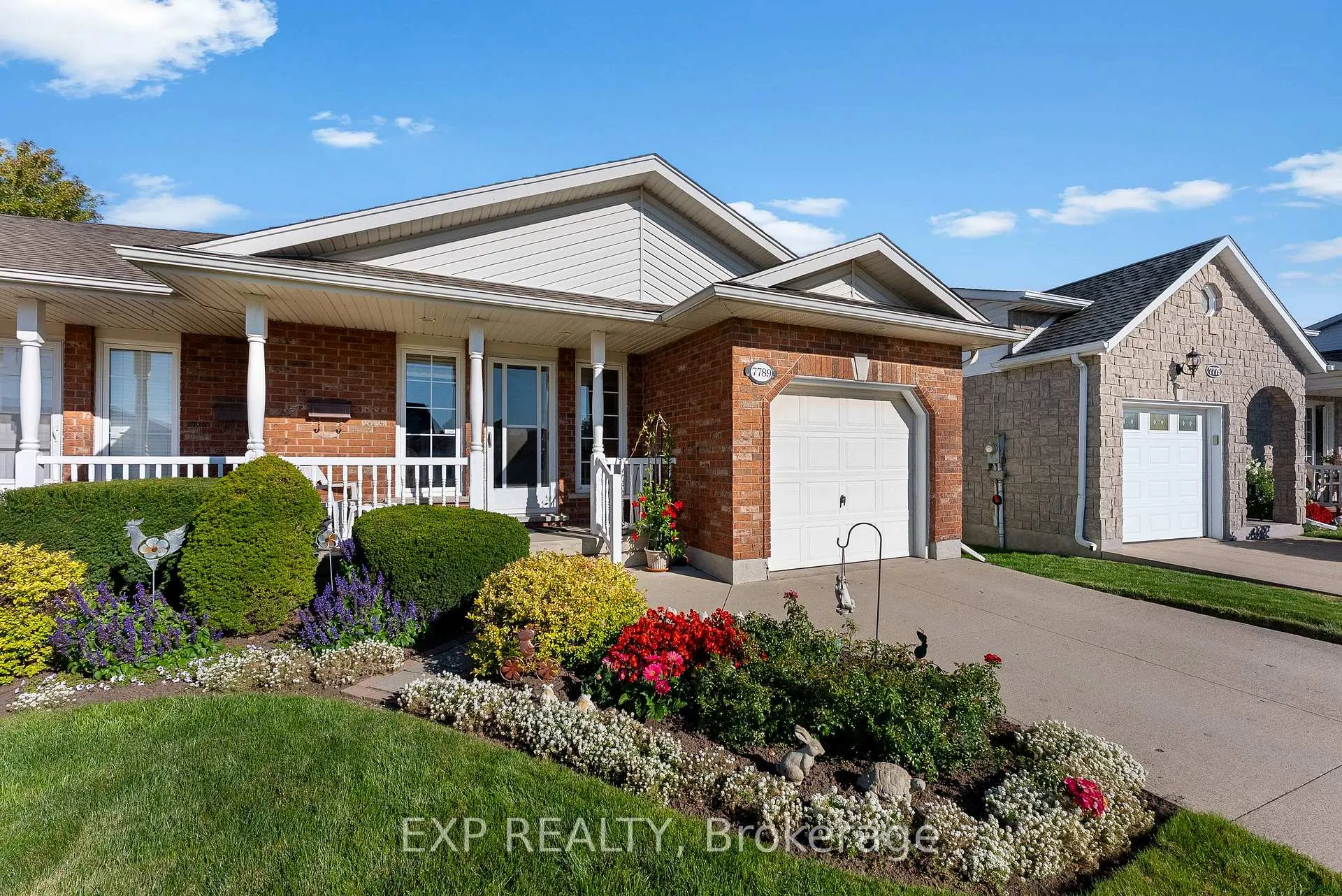Photo 2 of 7789 Yvette Crescent, Niagara Falls, Ascot — HOMEH