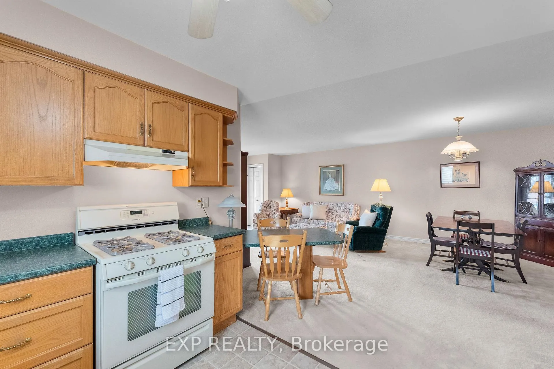 Photo 11 of 7789 Yvette Crescent, Niagara Falls, Ascot — HOMEH