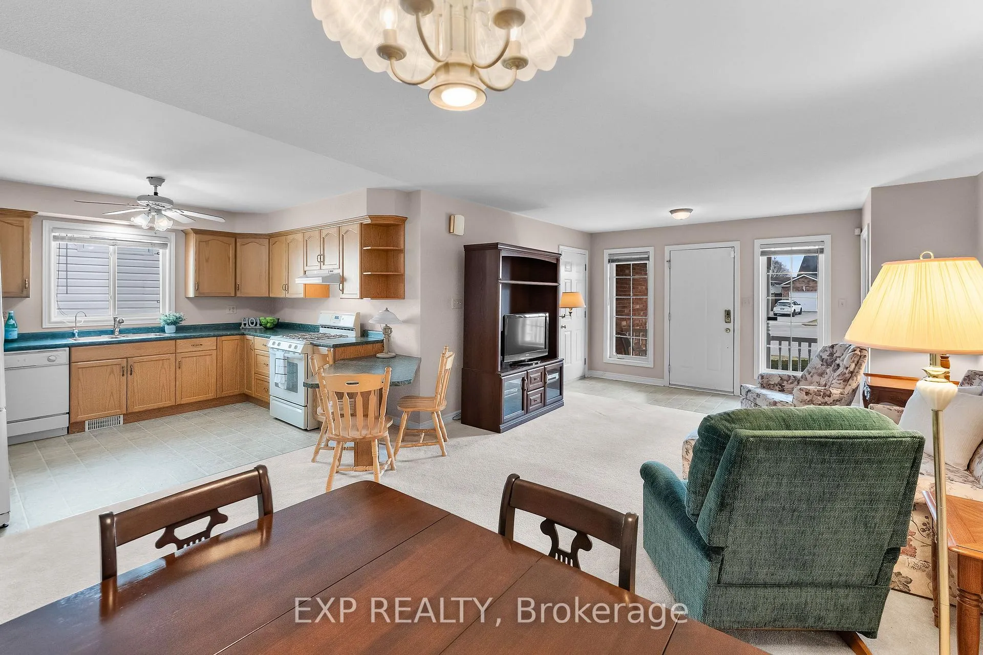 Photo 12 of 7789 Yvette Crescent, Niagara Falls, Ascot — HOMEH