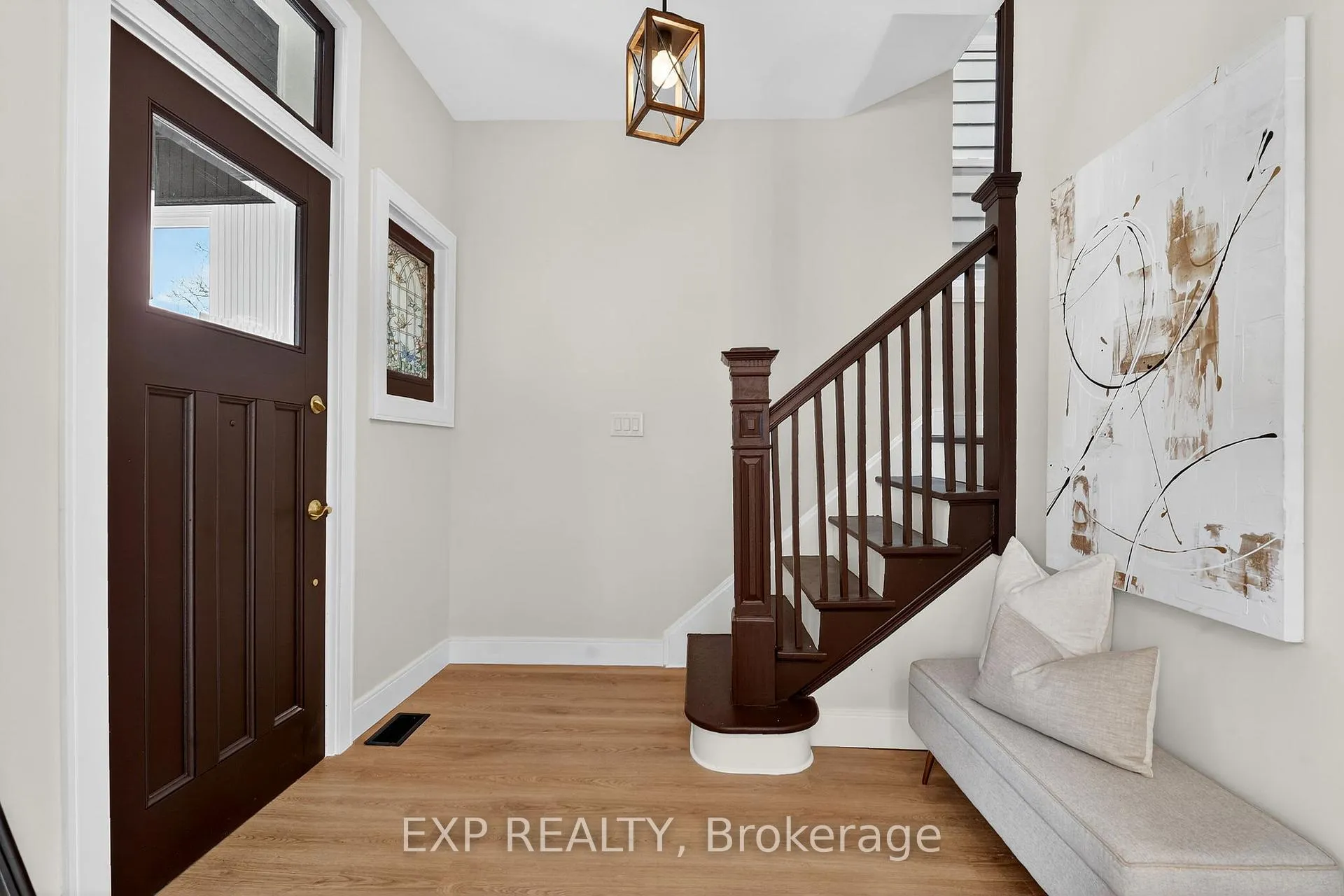 Photo 3 of 142 Avondale Street, Hamilton, Crown Point — HOMEH