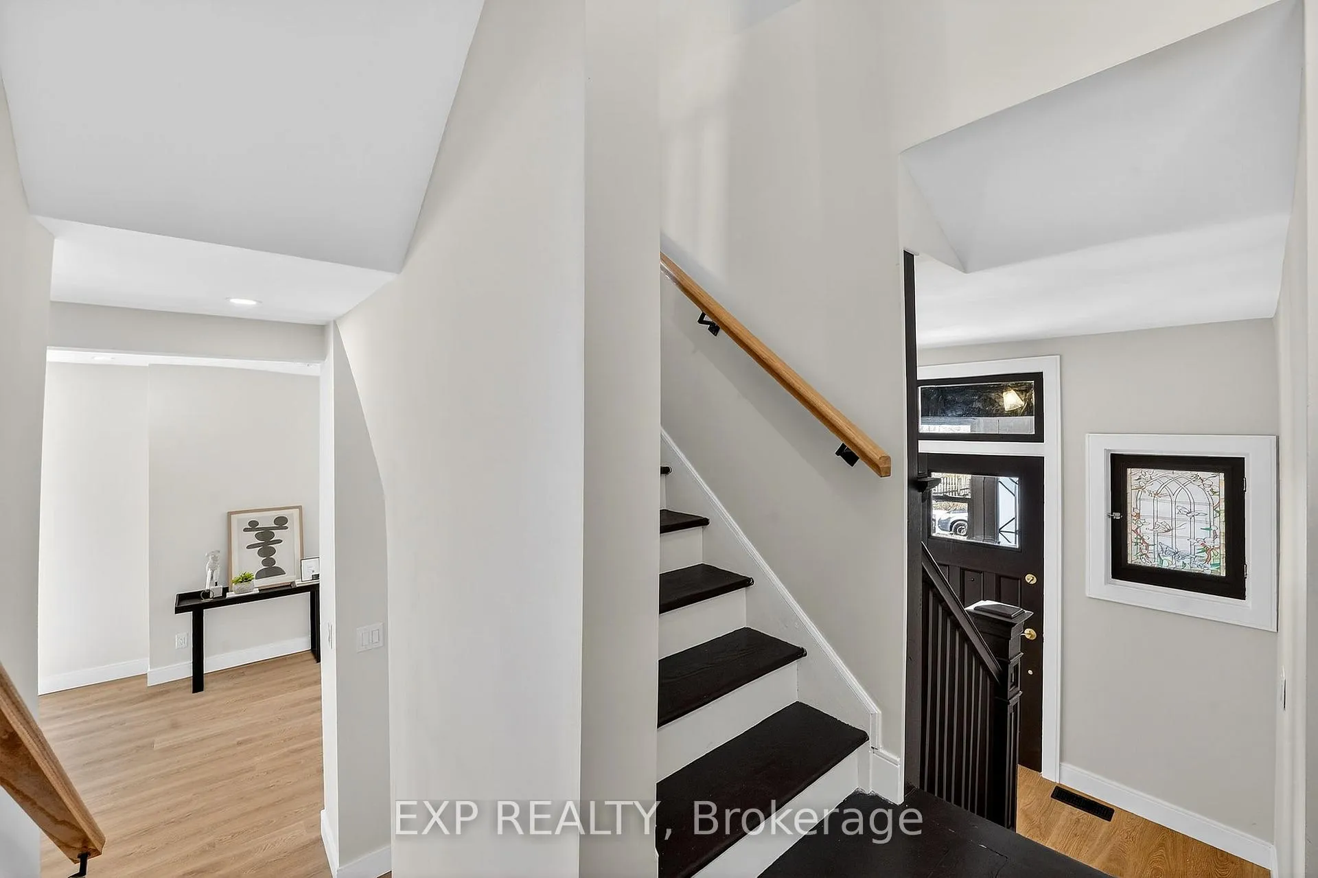 Photo 22 of 142 Avondale Street, Hamilton, Crown Point — HOMEH