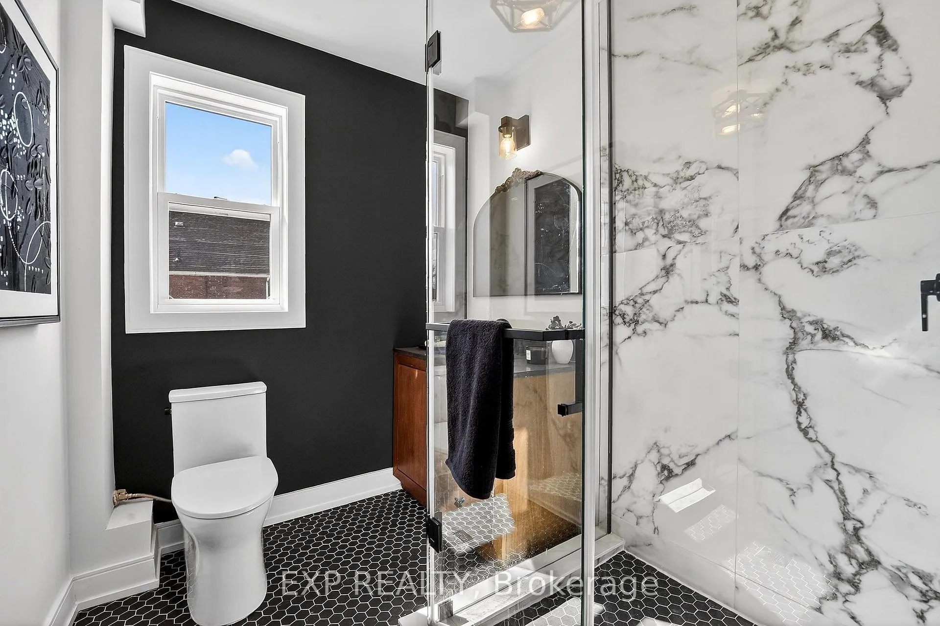 Photo 27 of 142 Avondale Street, Hamilton, Crown Point — HOMEH