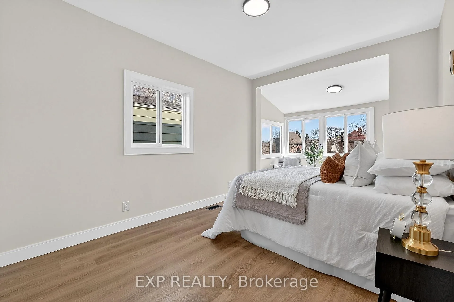 Photo 31 of 142 Avondale Street, Hamilton, Crown Point — HOMEH