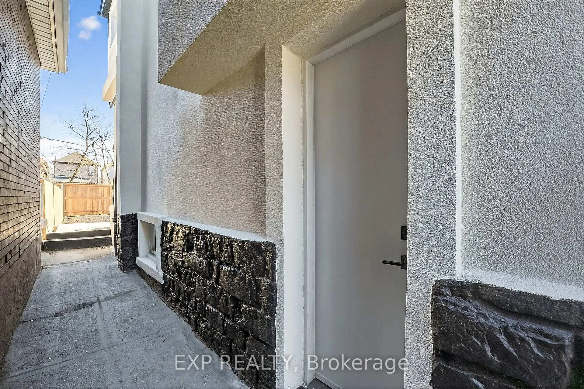 Photo 46 of 142 Avondale Street, Hamilton, Crown Point — HOMEH