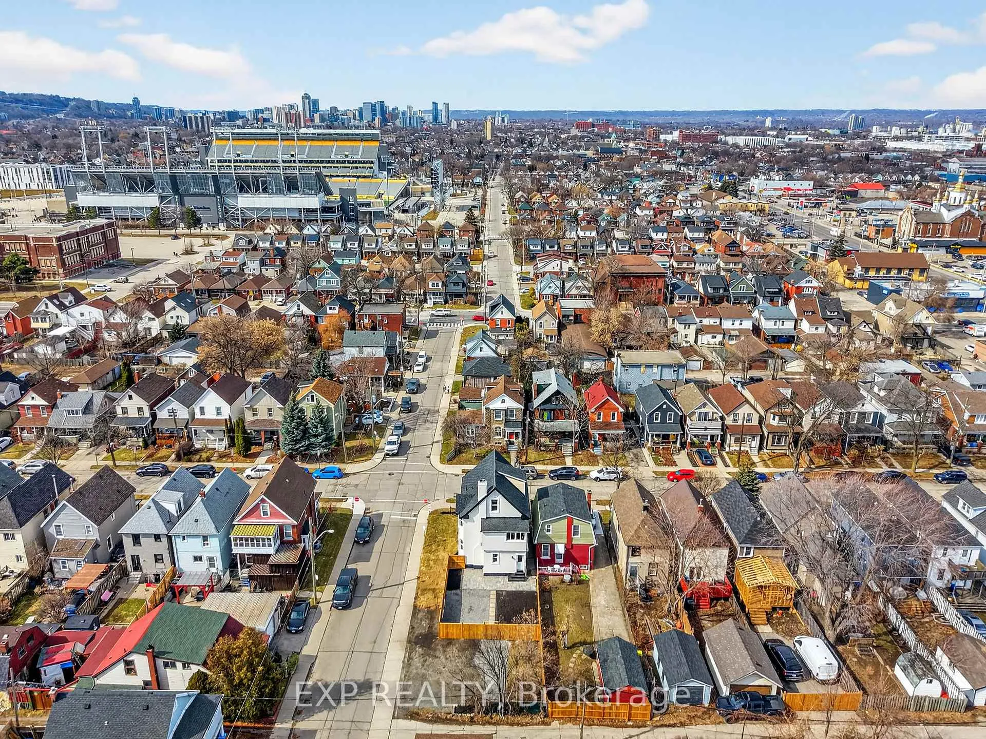 Photo 48 of 142 Avondale Street, Hamilton, Crown Point — HOMEH