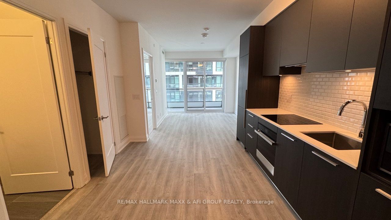 Photo 5 of Unit 2701, 65 Broadway Avenue, Toronto, Mount Pleasant West — HOMEH